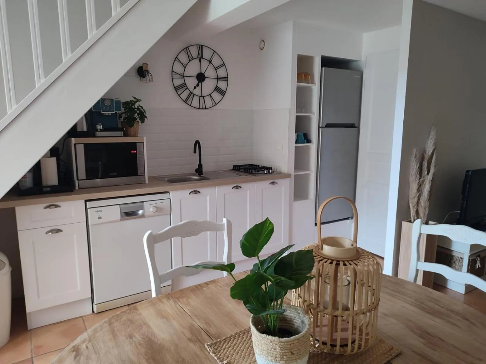 Kitchen or kitchenette in Mas de la Tour Carbonnière