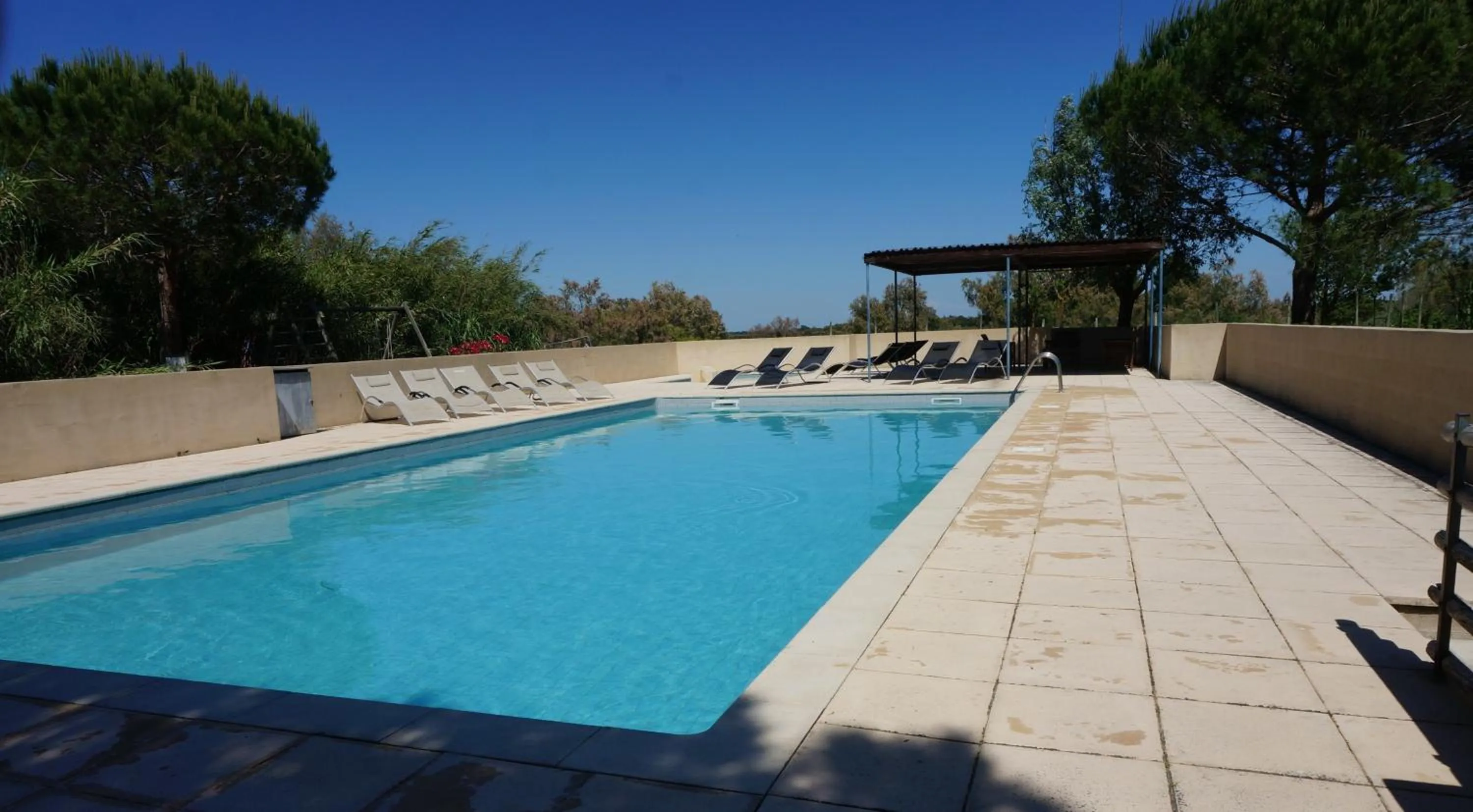 Day in Mas de la Tour Carbonnière