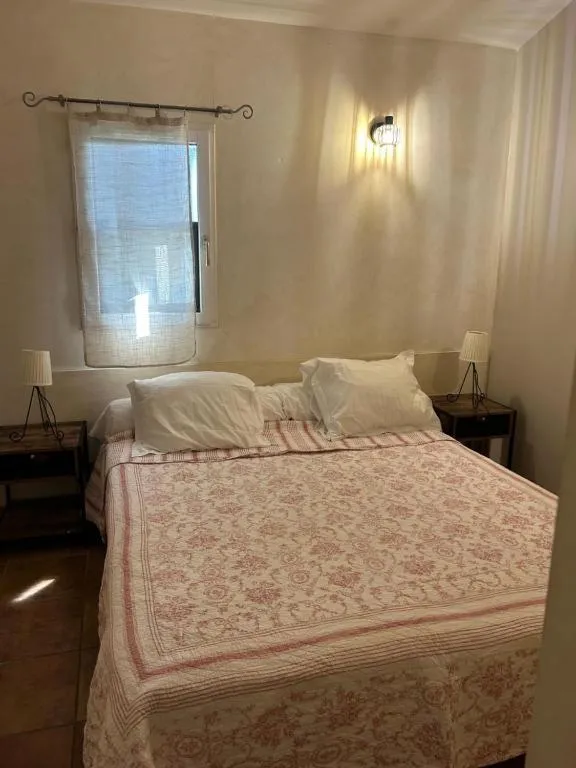 Bed in Mas de la Tour Carbonnière
