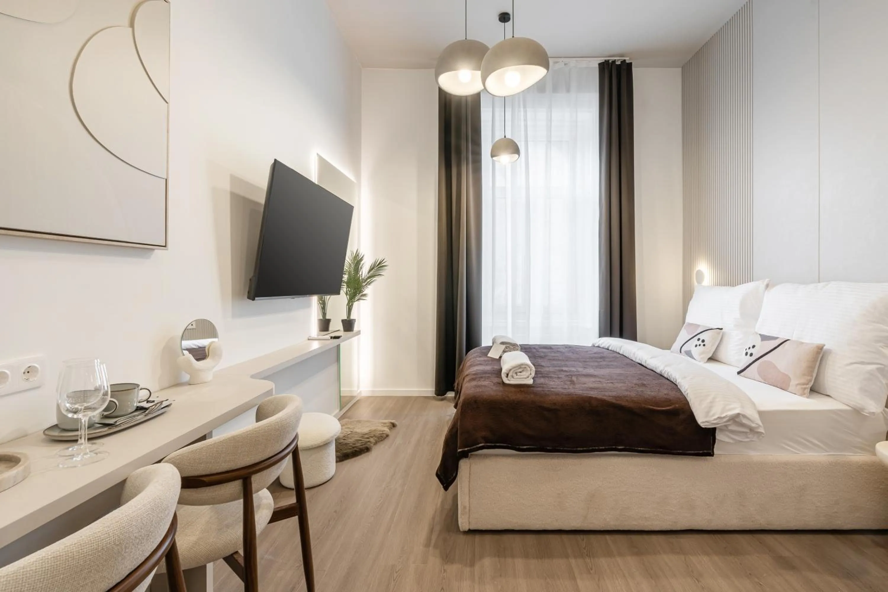 Photo of the whole room, Bed in Oasis Luxe Boutique Suites by BQA