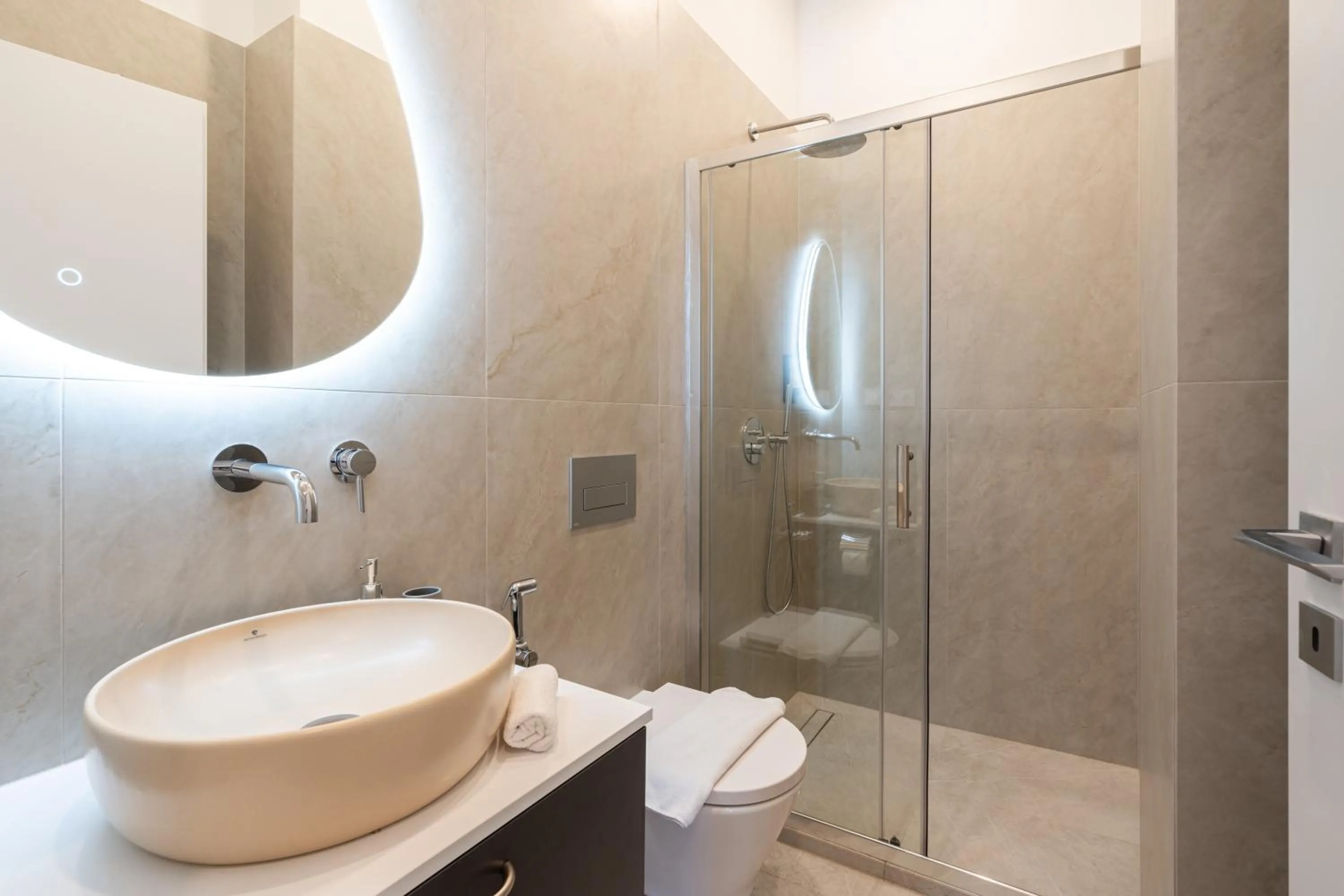 Shower in Oasis Luxe Boutique Suites by BQA