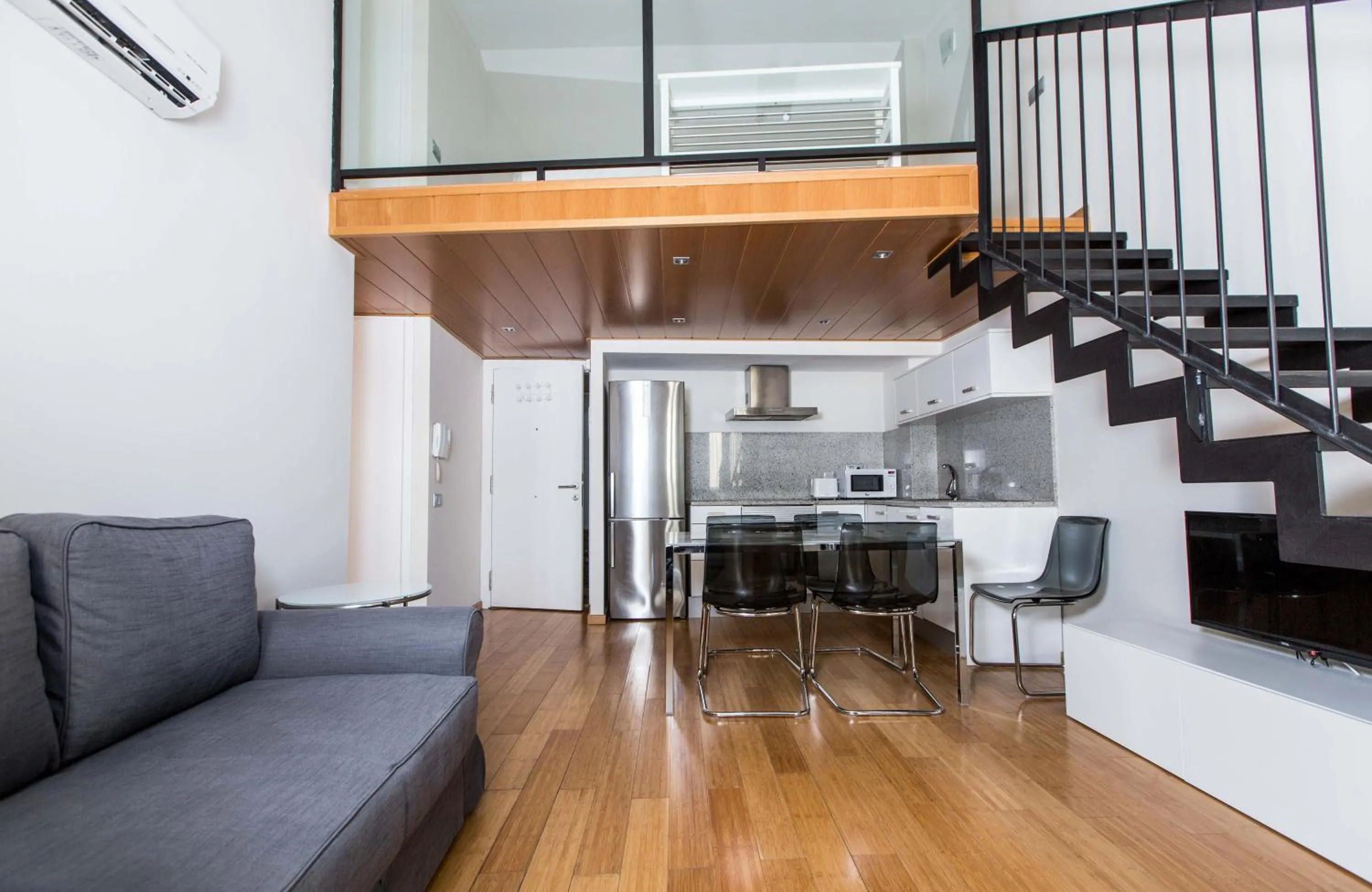 Kitchen or kitchenette in Girona Housing Ginesta 9