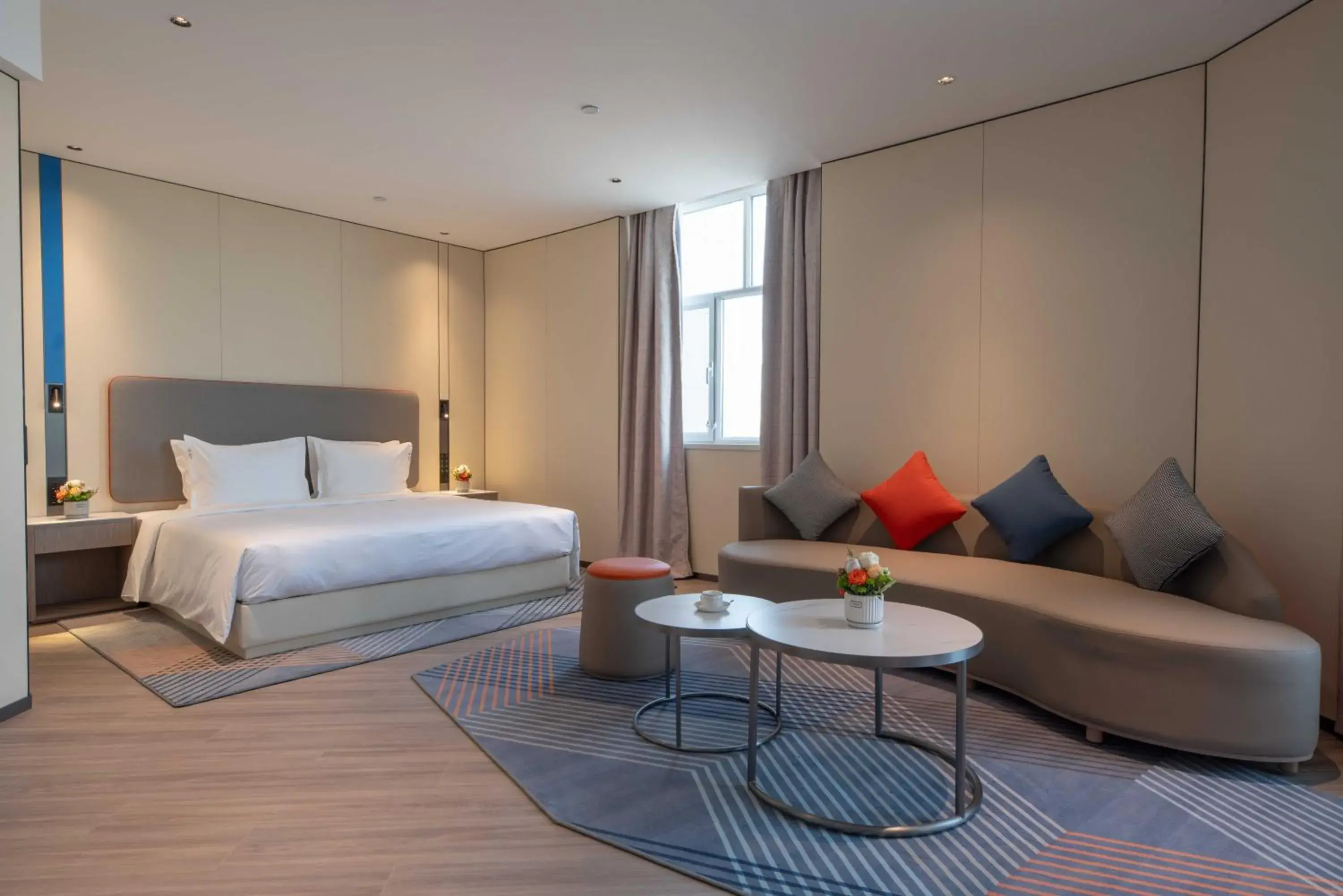 One-Bedroom Suite in Holiday Inn Express Turpan, an IHG Hotel One-Bedroom Suite in Holiday Inn Express Turpan, an IHG Hotel