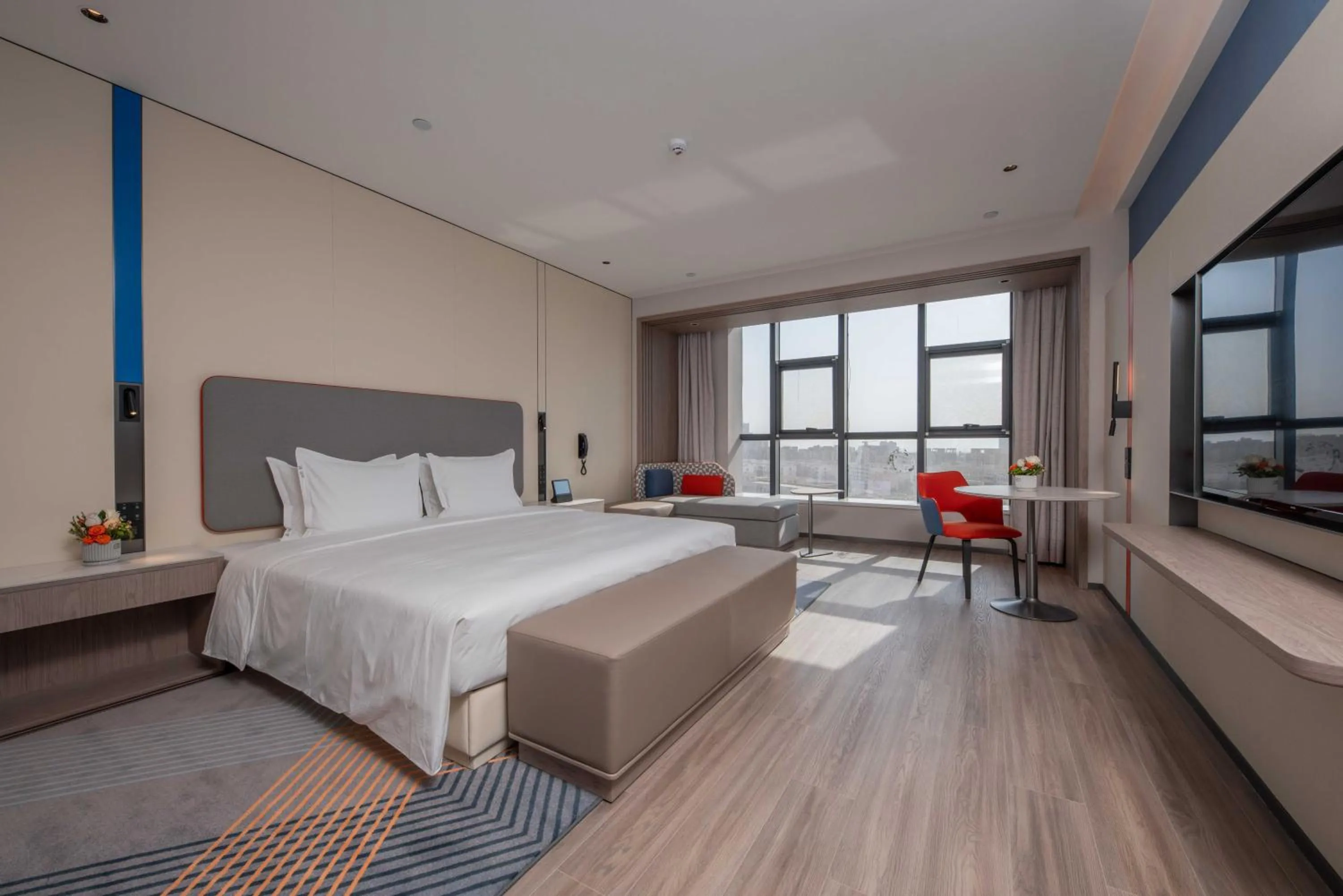 Bed in Holiday Inn Express Turpan, an IHG Hotel