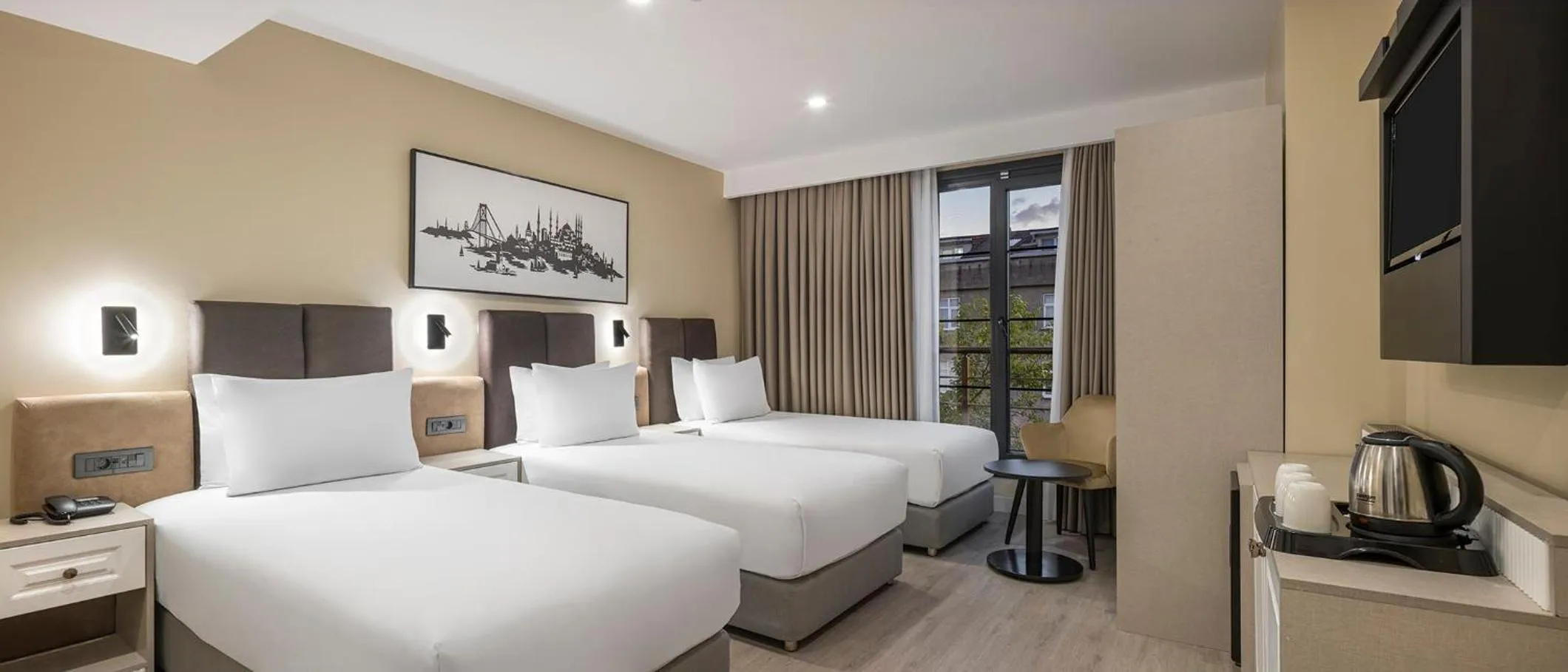 Photo of the whole room, Bed in Garner Hotel Istanbul - Airport Arnavutkoy by IHG