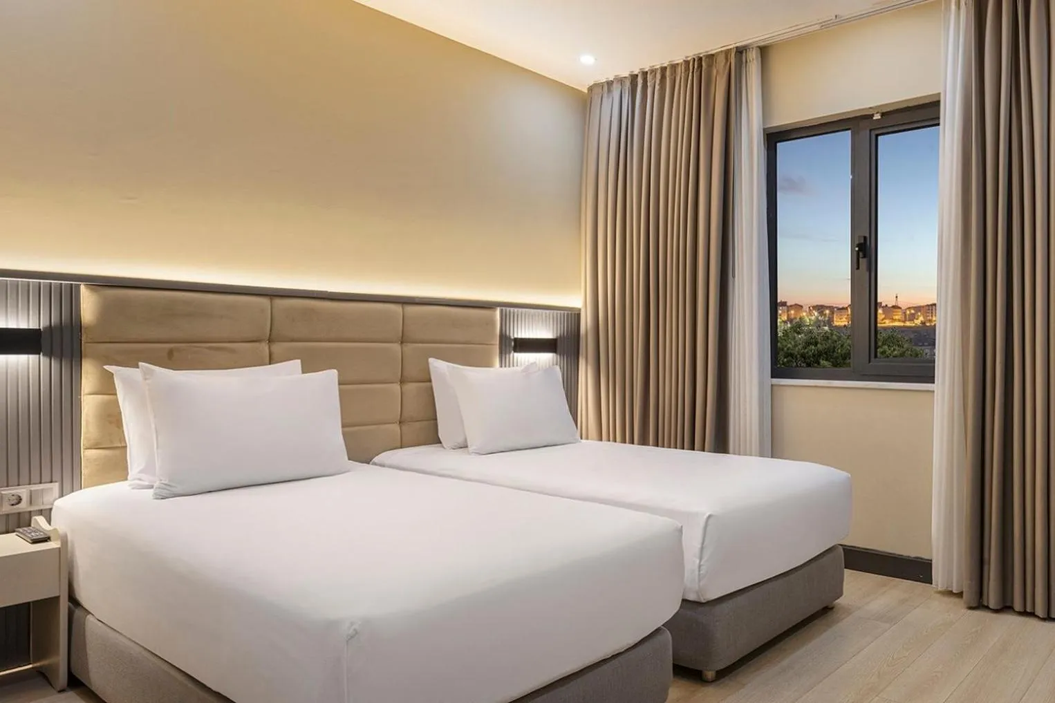 Photo of the whole room, Bed in Garner Hotel Istanbul - Airport Arnavutkoy by IHG