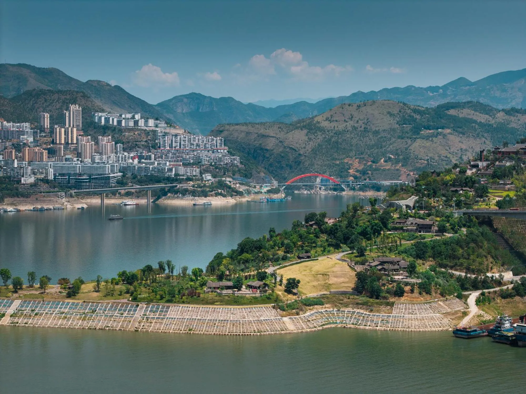 Nearby landmark in HUALUXE Hotels and Resorts Chongqing Wushan by IHG