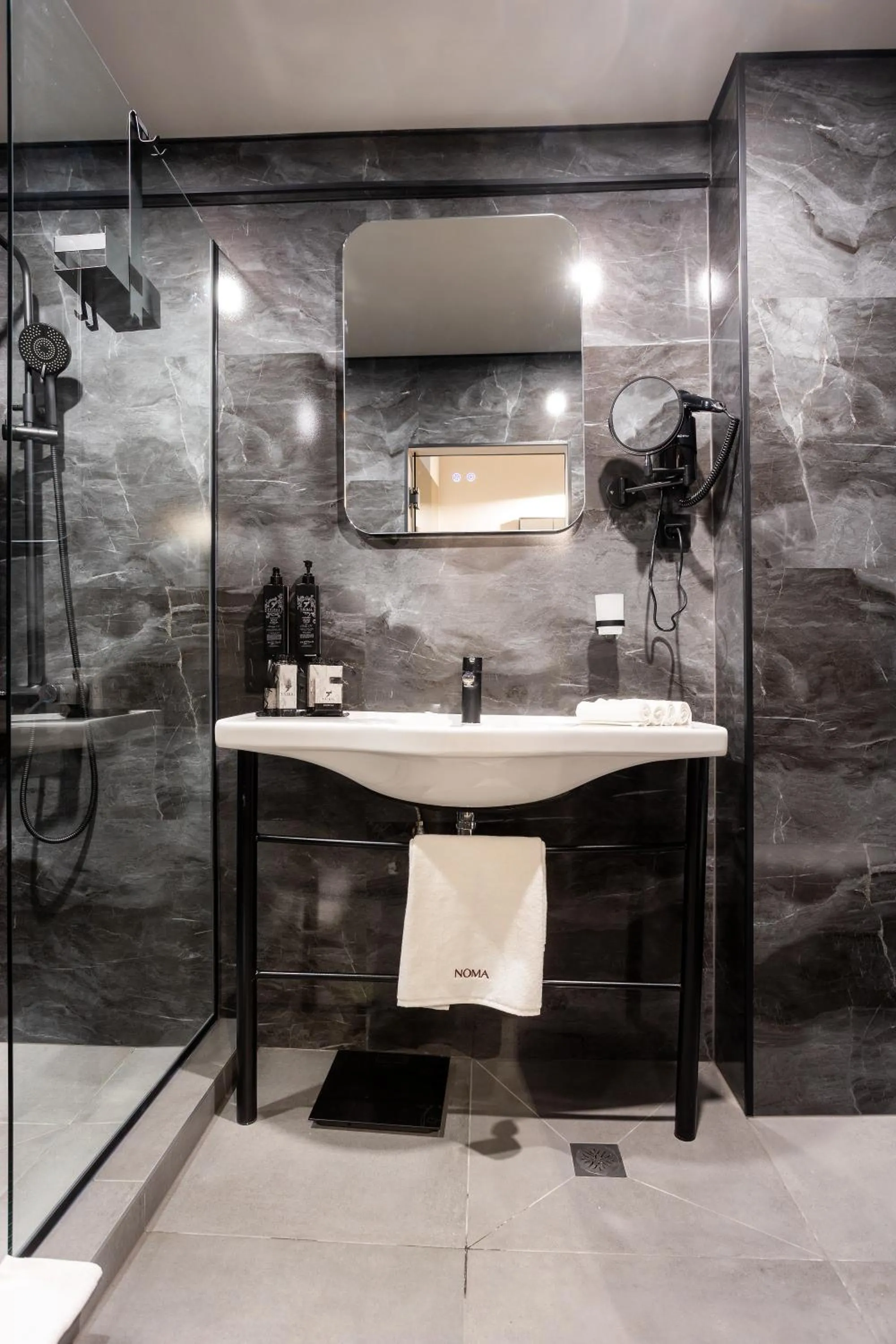 Shower in Noma Boutique Hotel - Adults only