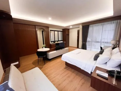 M-LIVIN Hotel