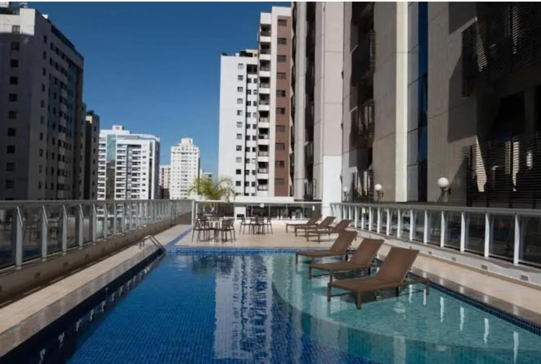 Deluxe One-Bedroom Apartment with City View in Águas Claras 17