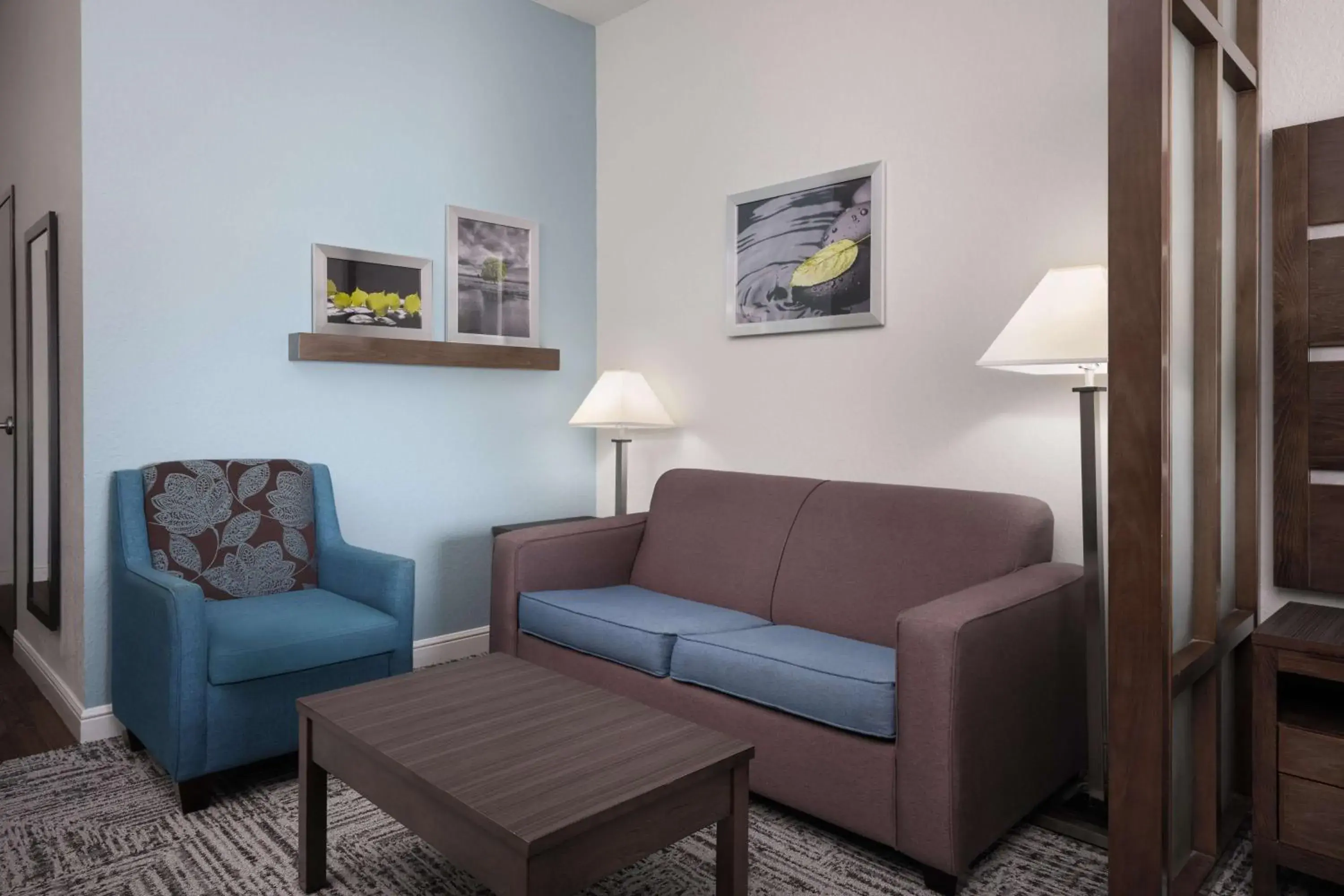 Photo of the whole room in Best Western Plus College Station Inn & Suites Photo of the whole room in Best Western Plus College Station Inn & Suites