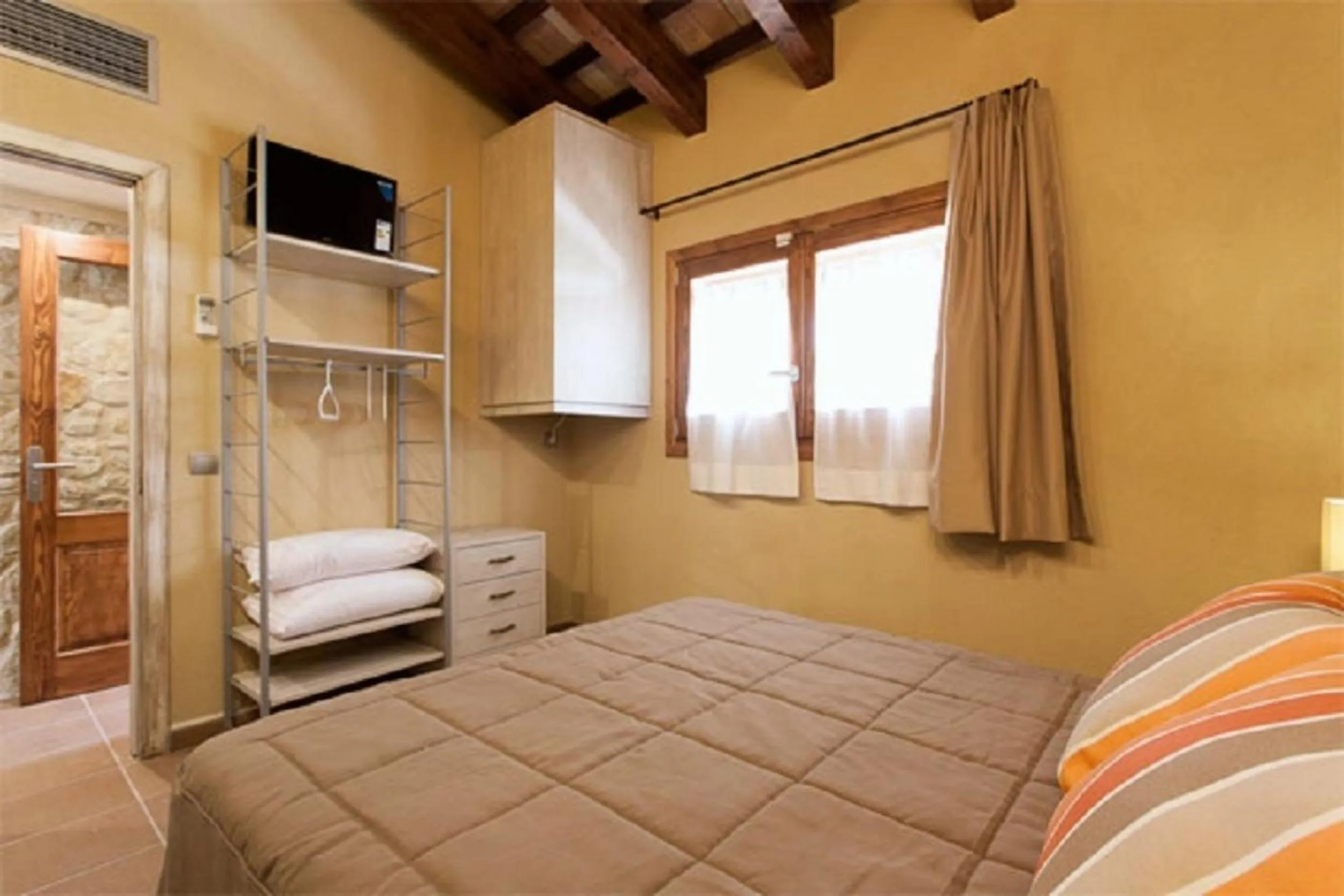 Bedroom, Bed in Petit Pals