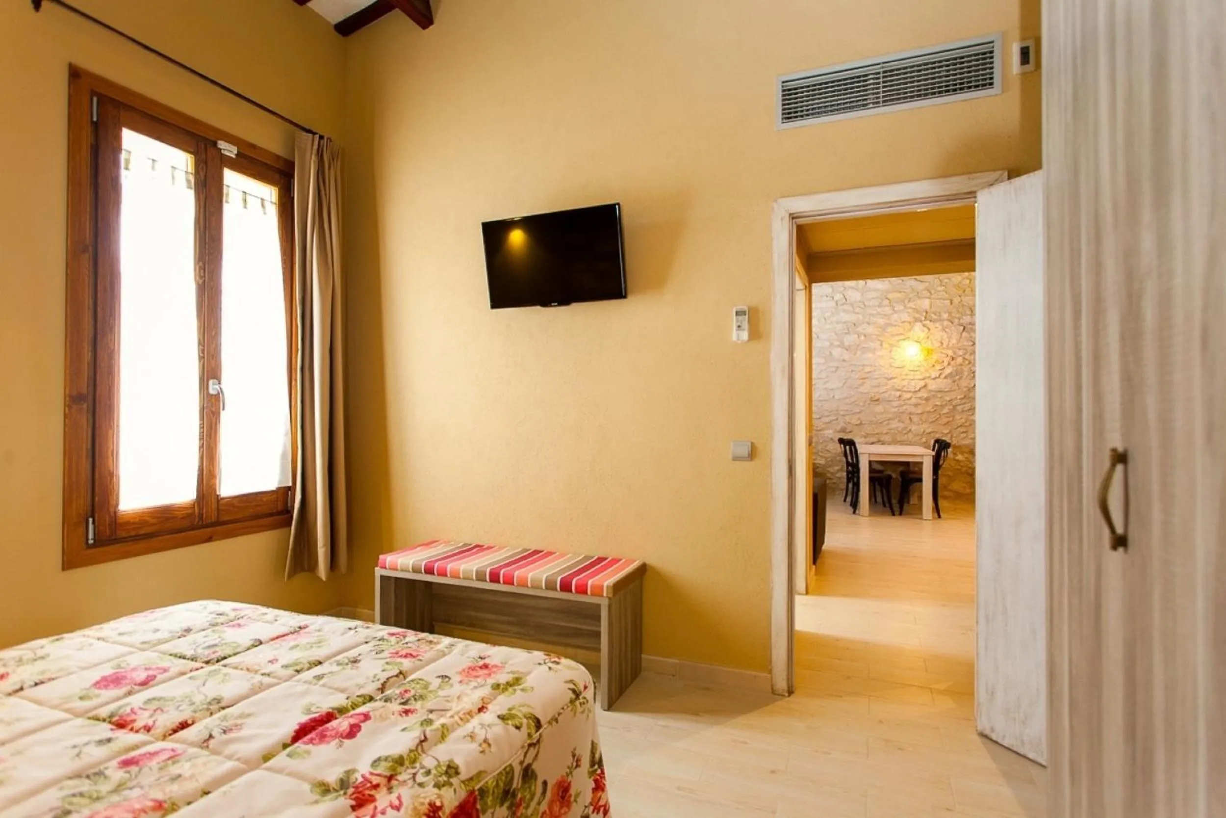 Bedroom, Bed in Petit Pals