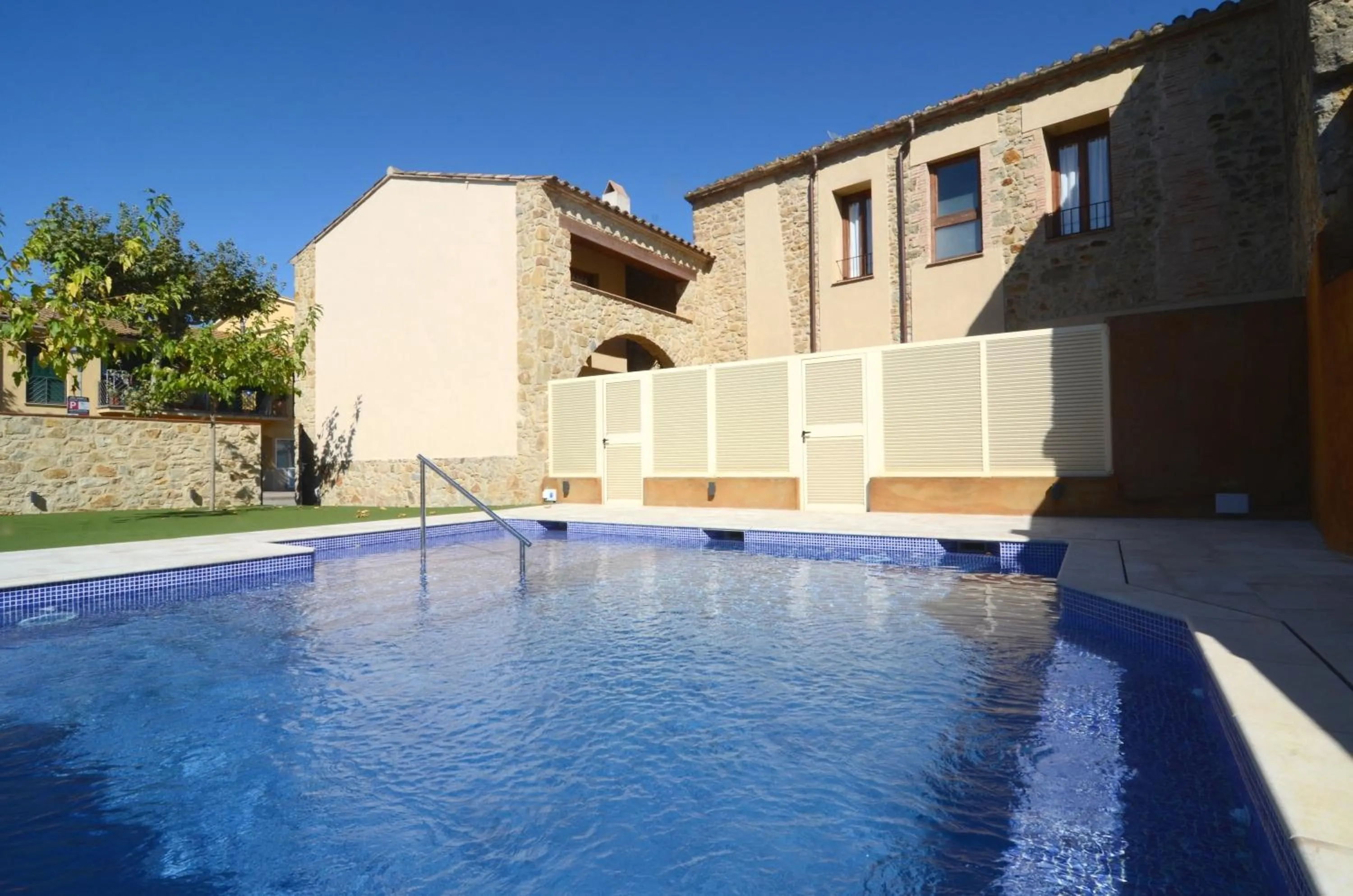 Swimming pool in Petit Pals