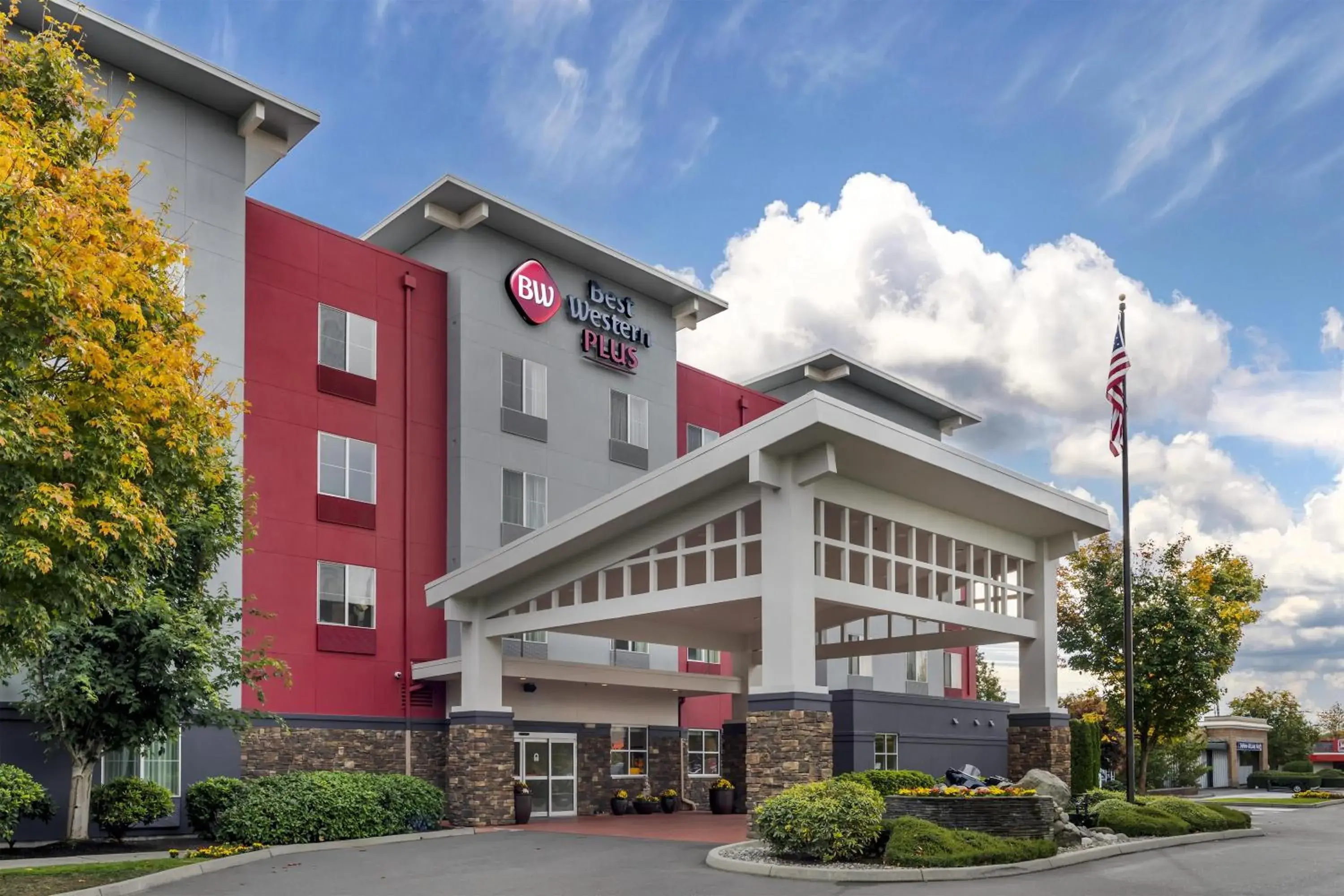 Property building in Best Western Plus Arlington/Marysville Property building in Best Western Plus Arlington/Marysville
