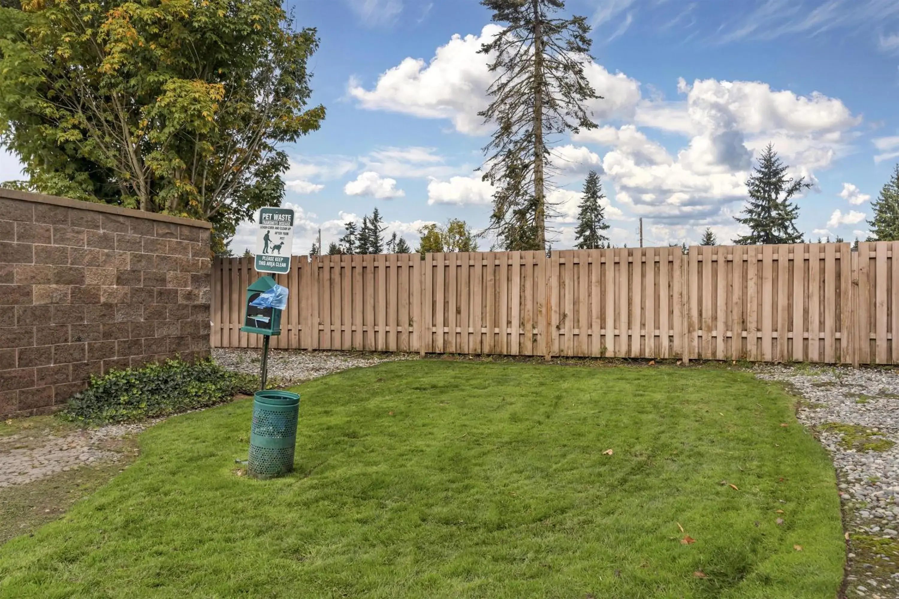 Property building in Best Western Plus Arlington/Marysville Property building in Best Western Plus Arlington/Marysville