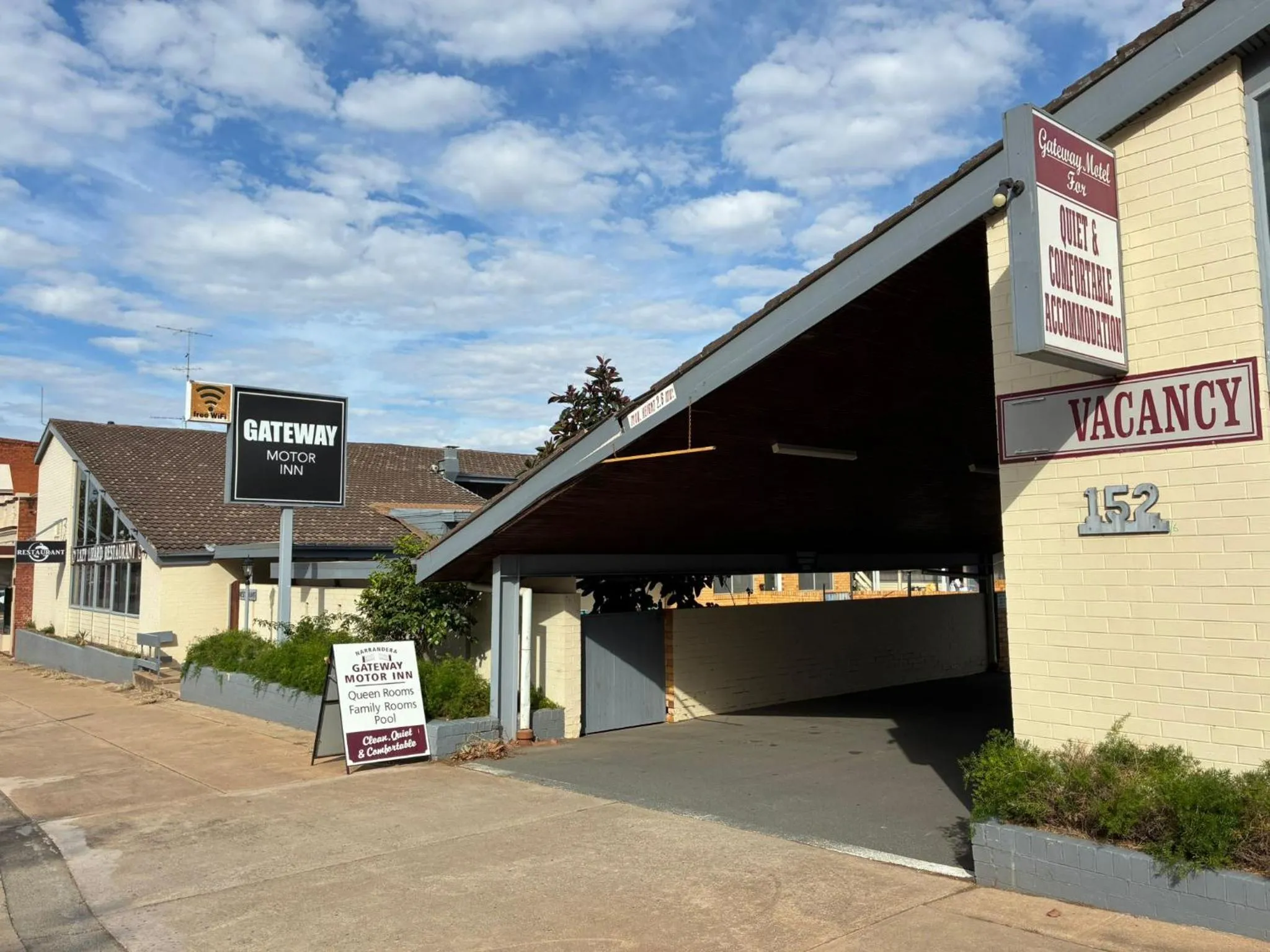 Property building in Gateway Motor Inn