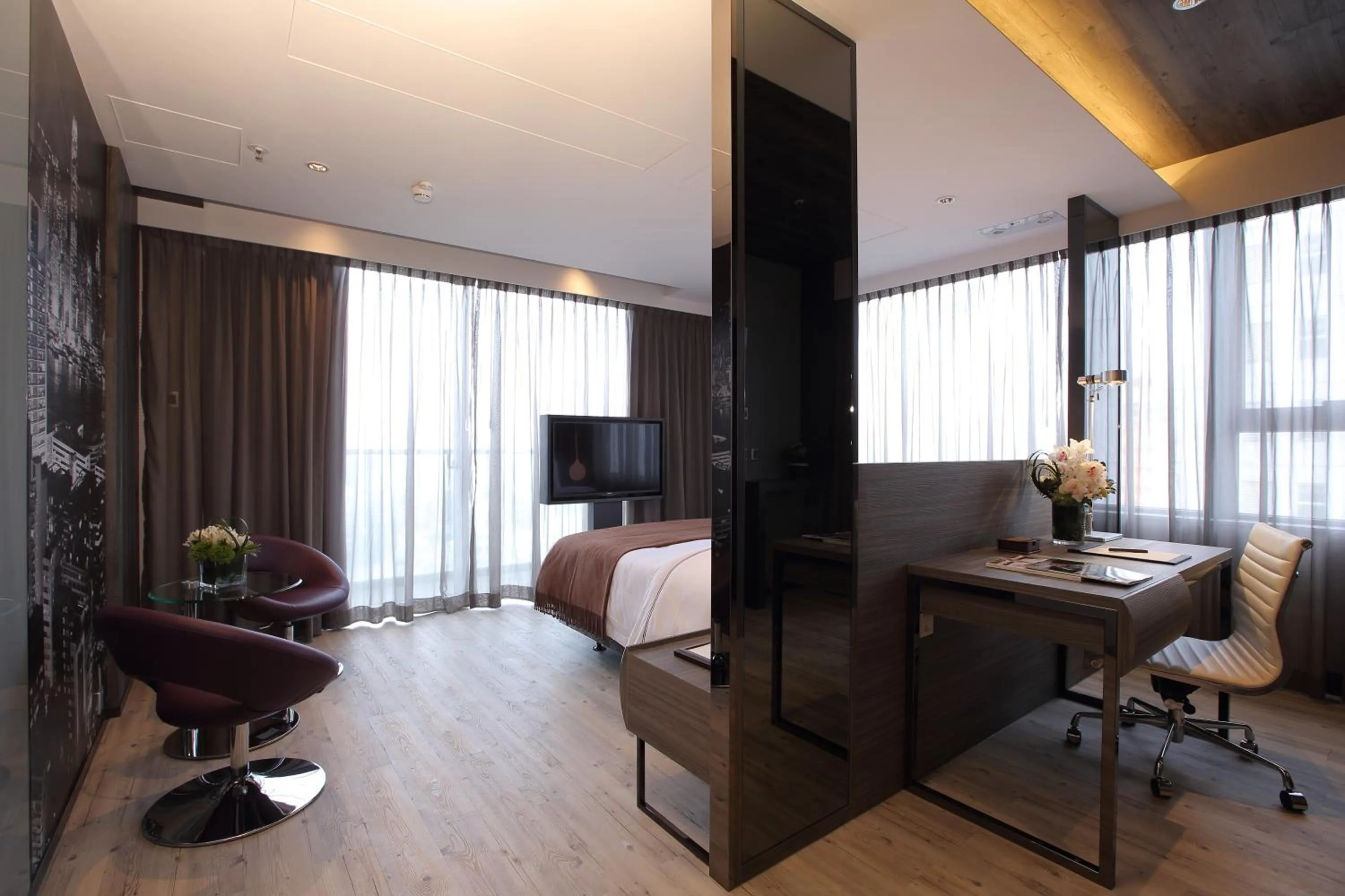 Seating area in The Perkin Hotel