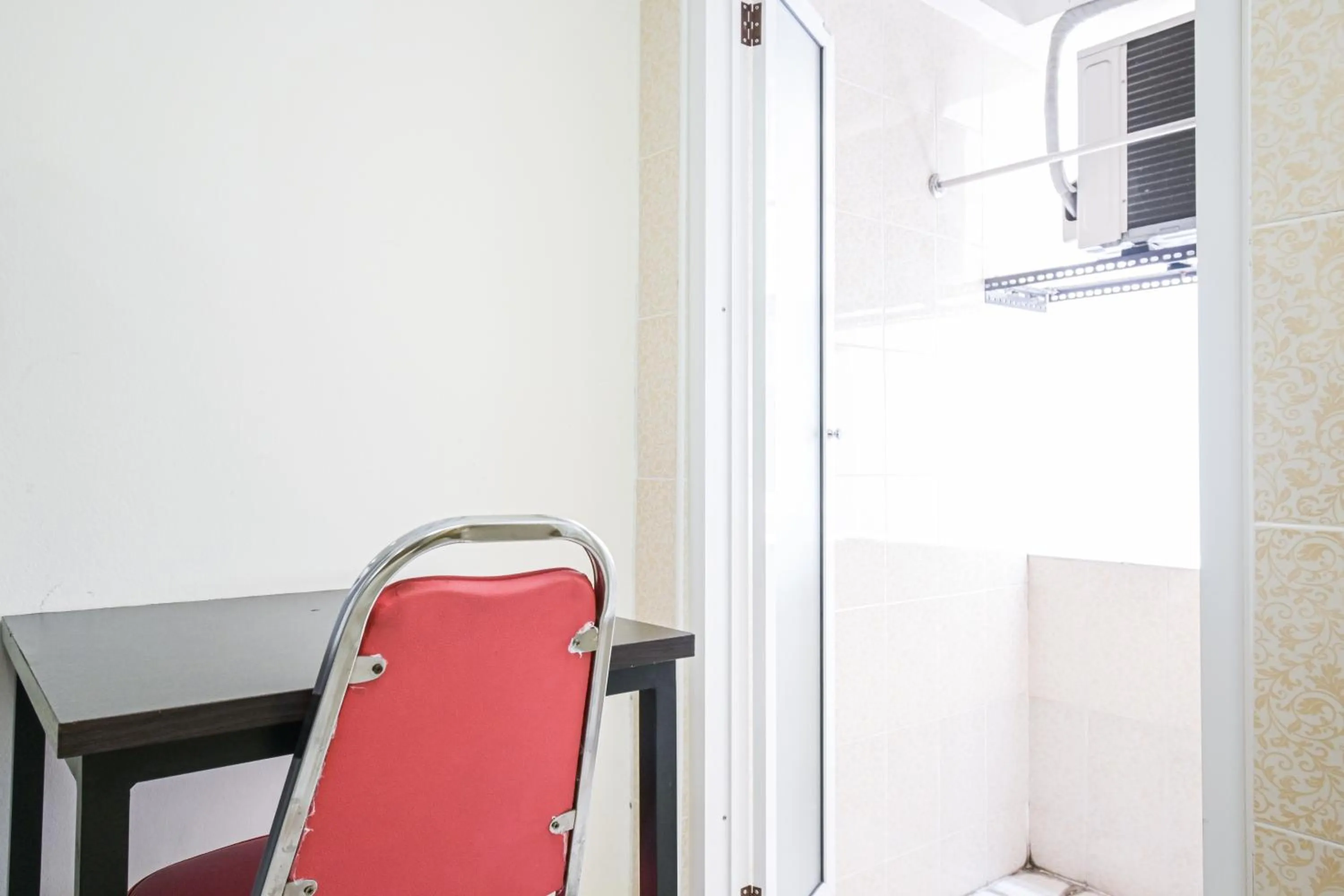 Dining area in AC Habitat Bangkok