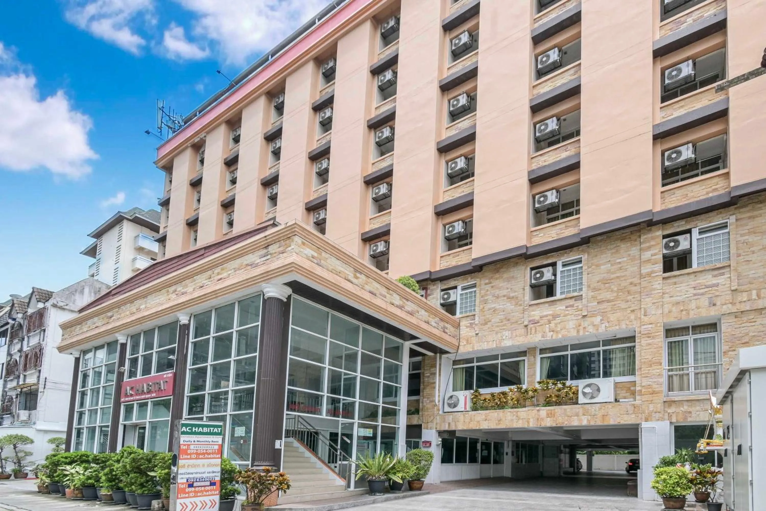 Property building in AC Habitat Bangkok