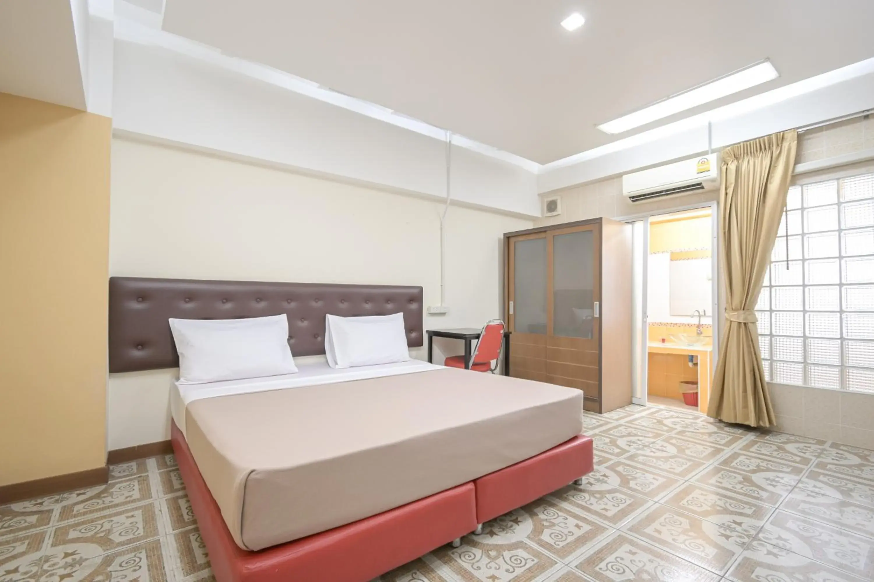 Standard Double Room in AC Habitat Bangkok Standard Double Room in AC Habitat Bangkok