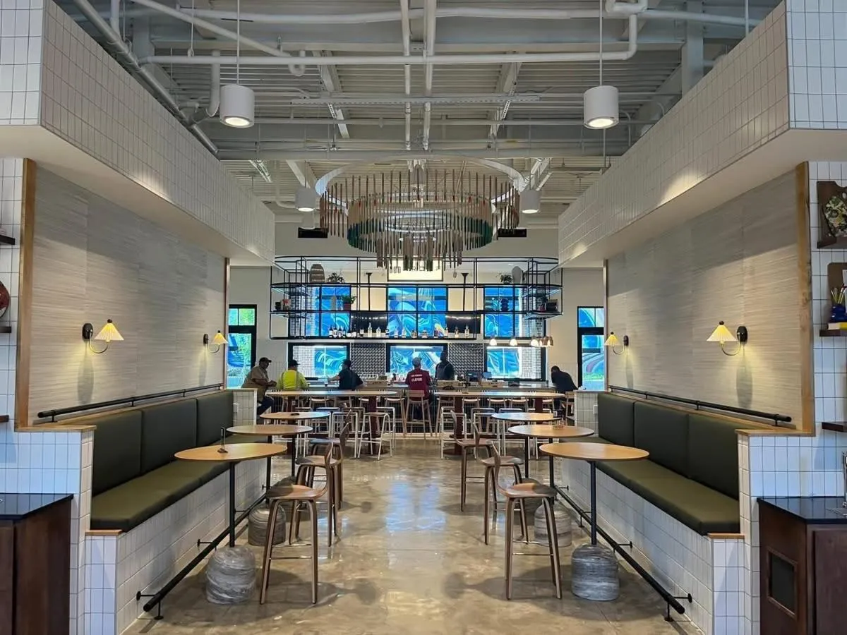 Dining area in OS Hotel