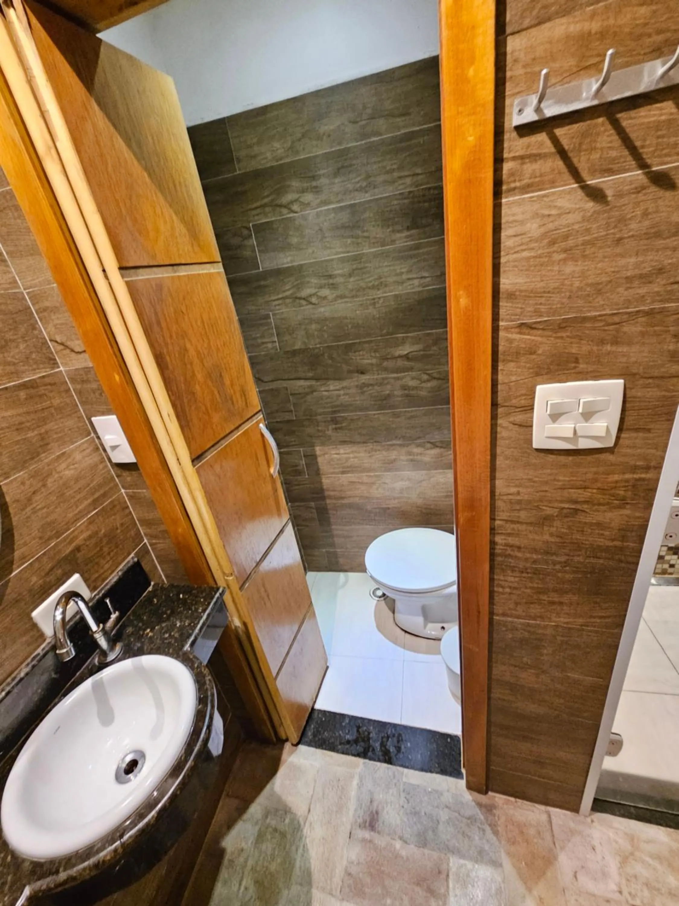 Toilet in Hotel Estrela Carapicuíba