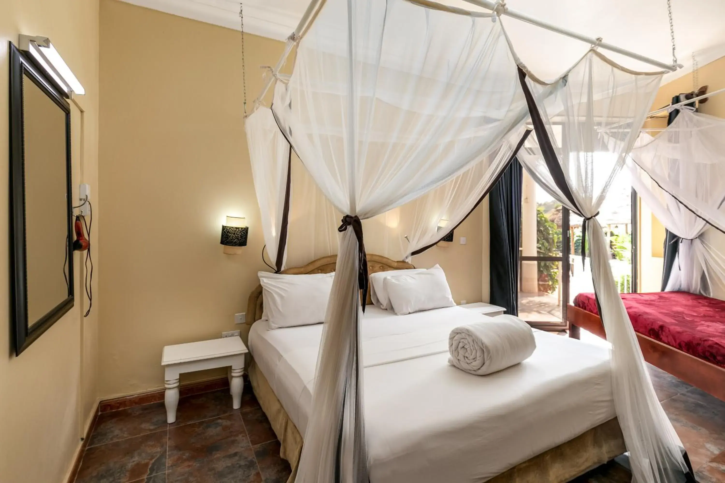 Deluxe Double or Twin Room with Pool View - single occupancy in 2 Friends Beach Hotel Deluxe Double or Twin Room with Pool View - single occupancy in 2 Friends Beach Hotel