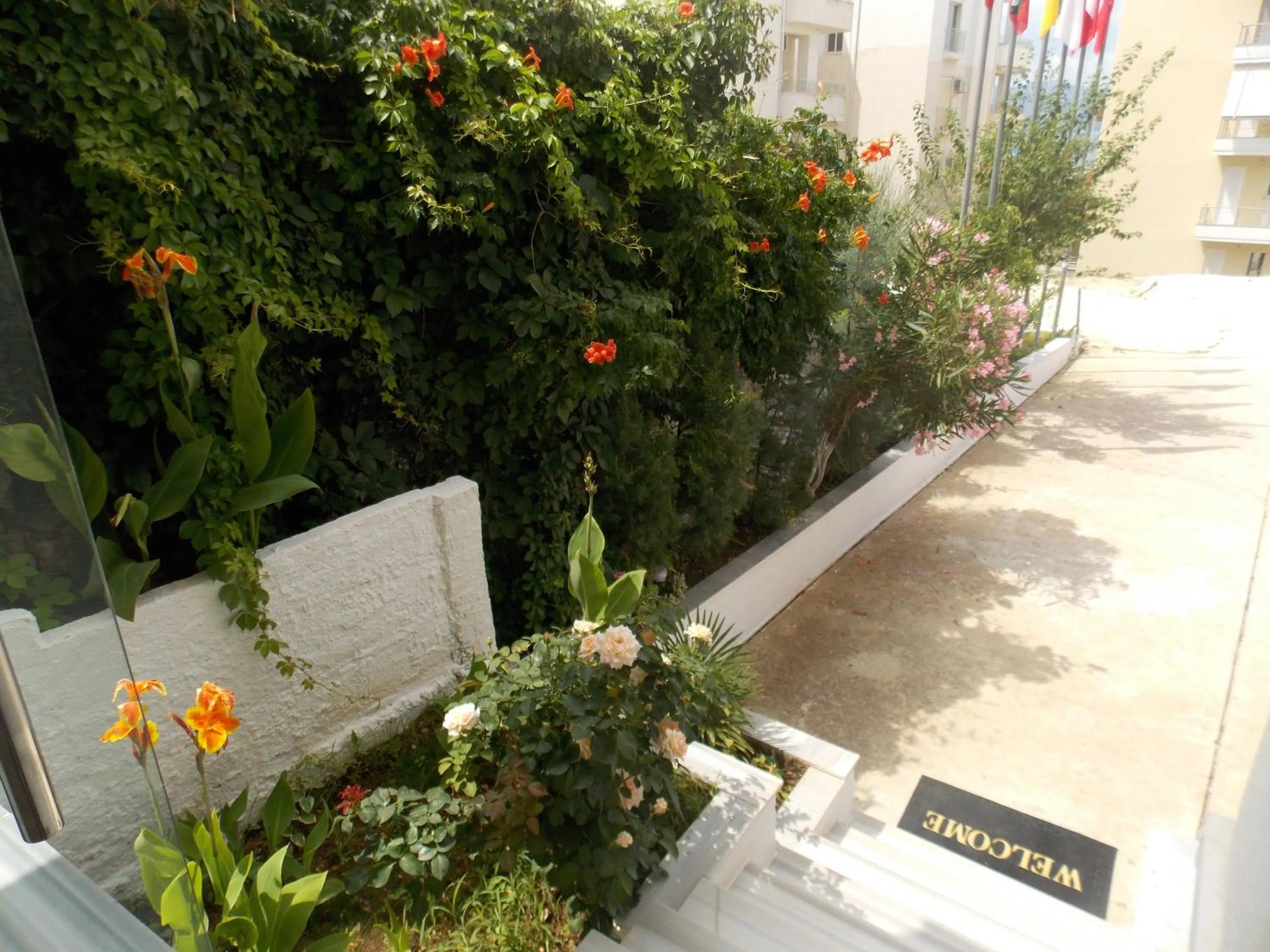 Facade/entrance in Oskar Hotel