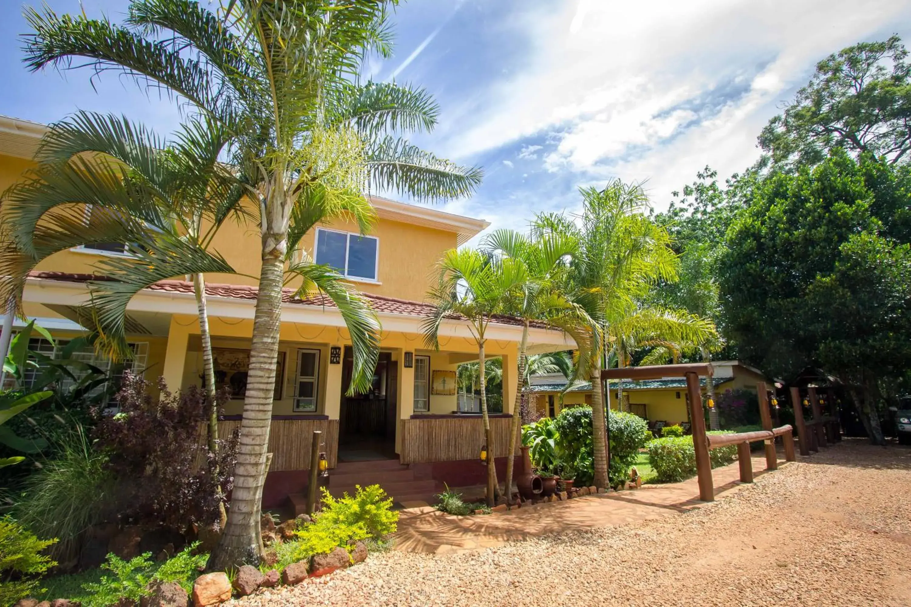 Facade/entrance in 2 Friends Guest House Facade/entrance in 2 Friends Guest House