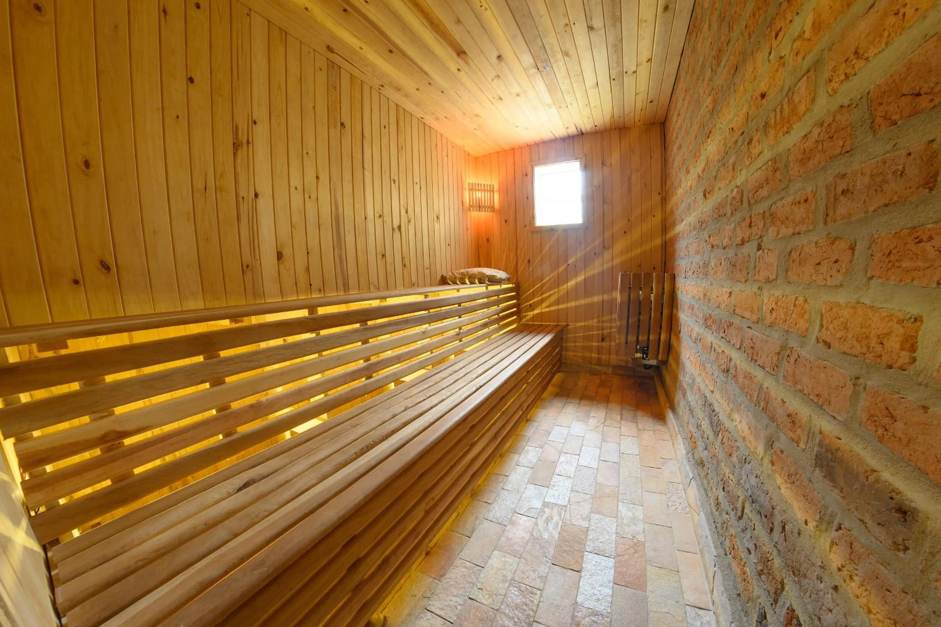 2 Friends Guest House