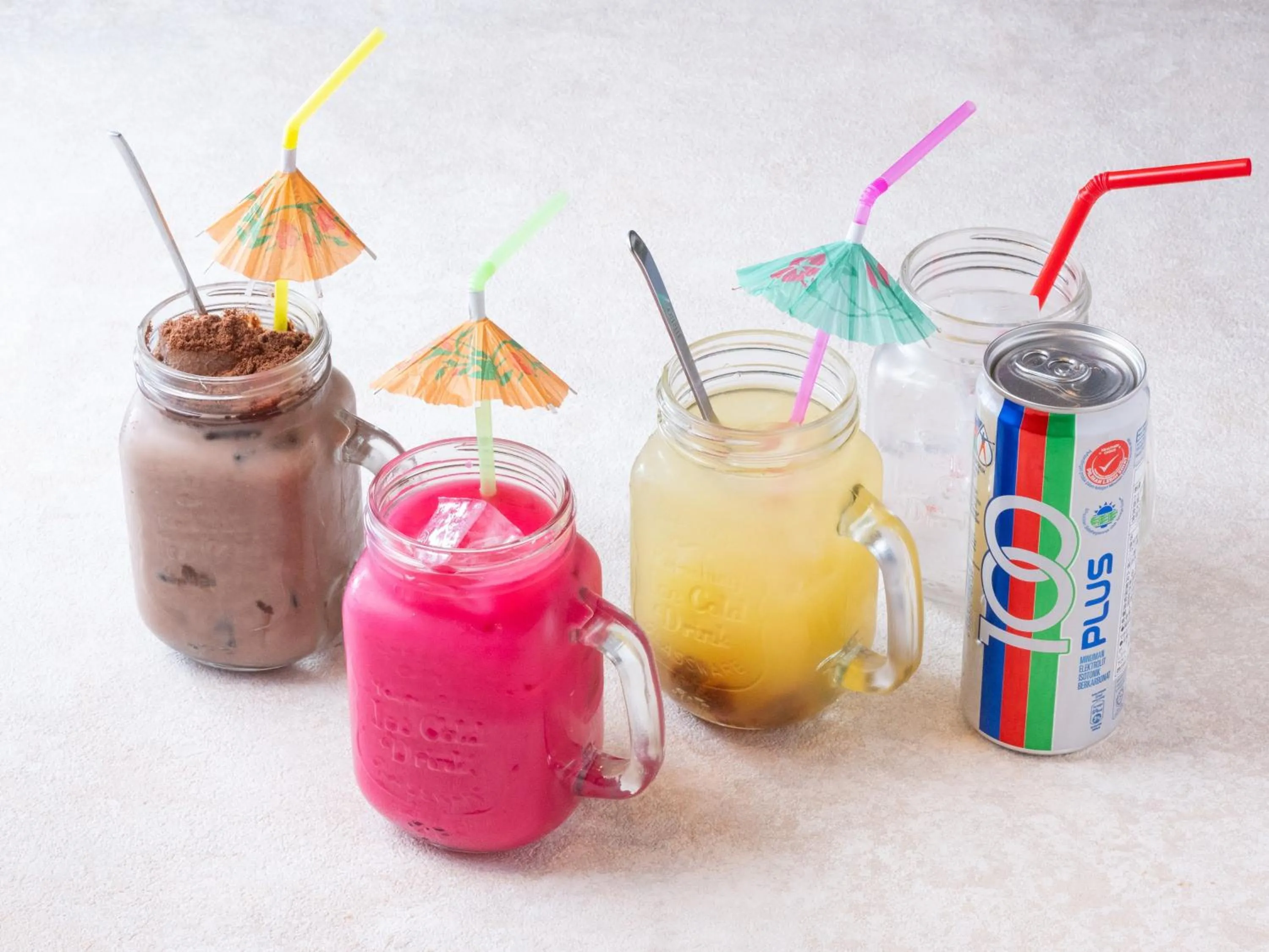 Restaurant/places to eat in APA Hotel Suidobashi Ekimae