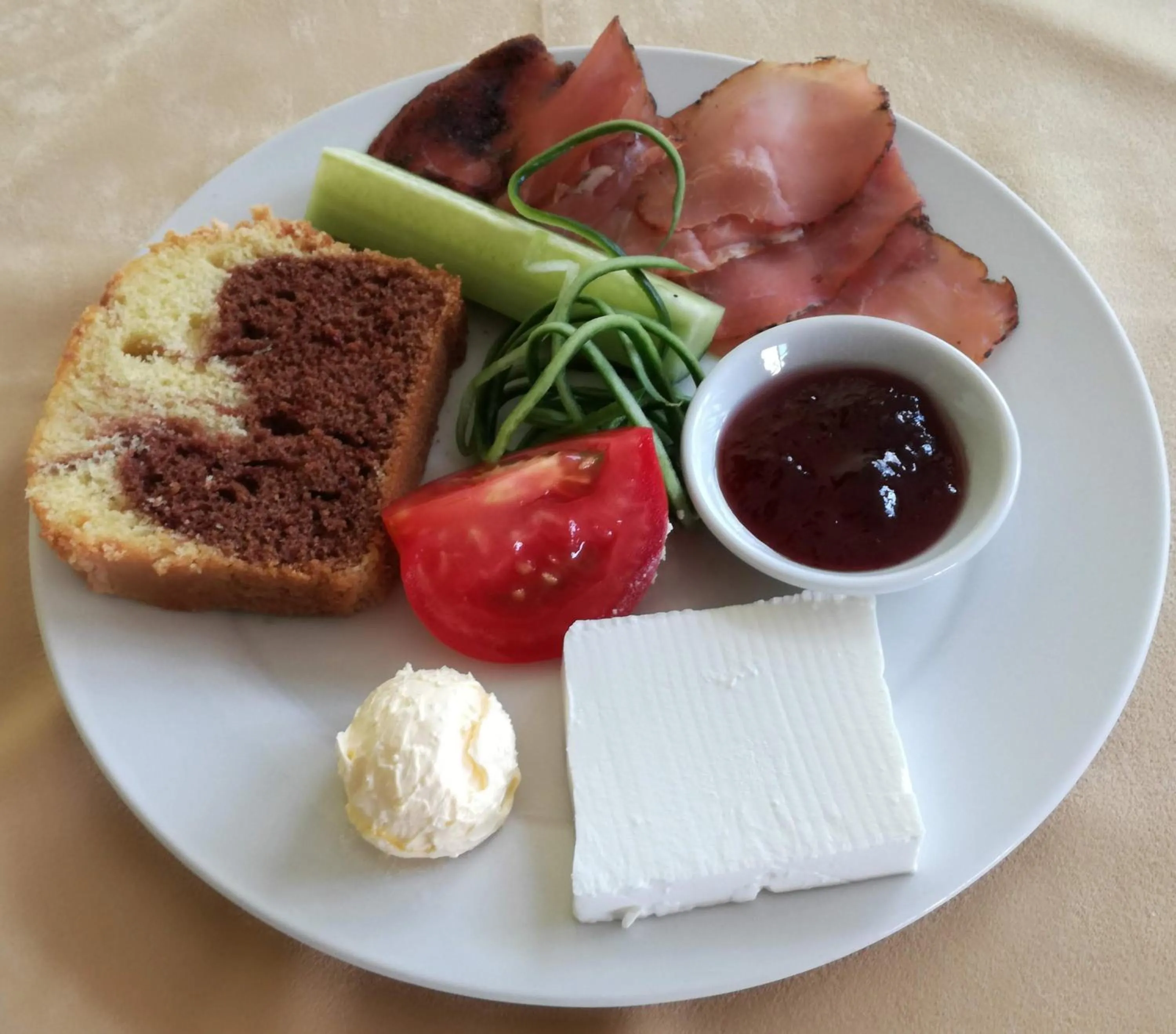 Breakfast in Hotel Continental