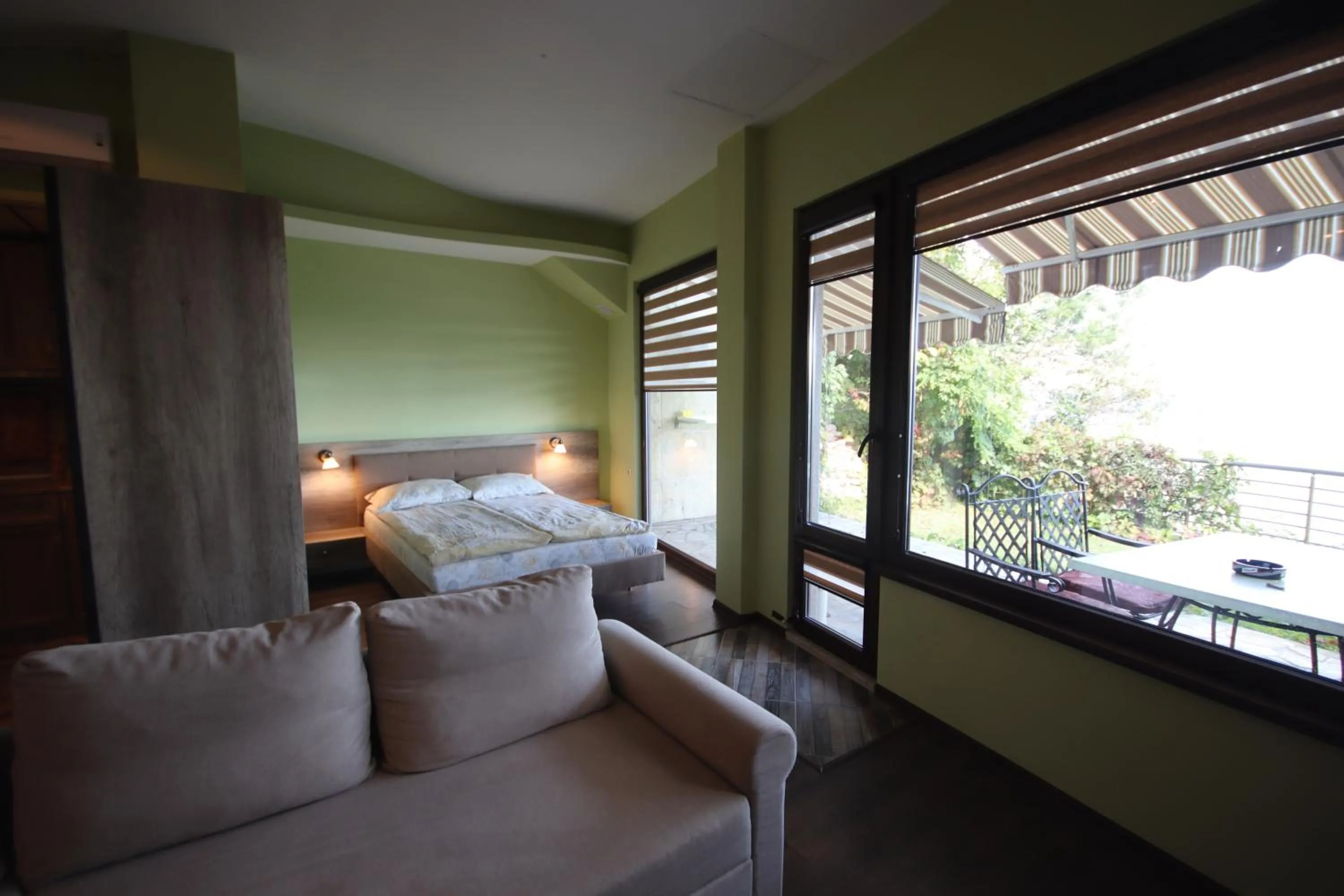 Bedroom in Hotel Continental