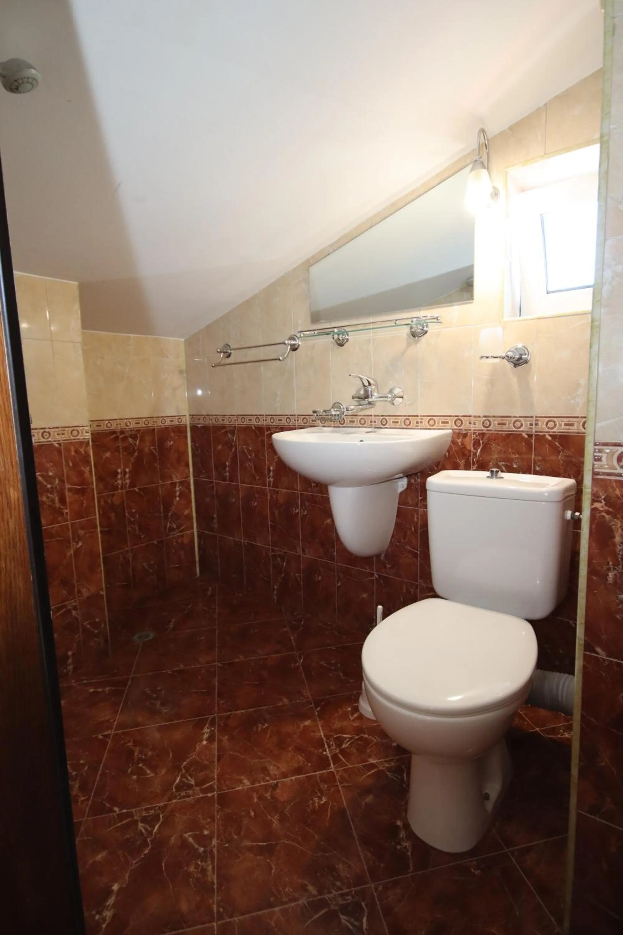 Bathroom in Hotel Continental