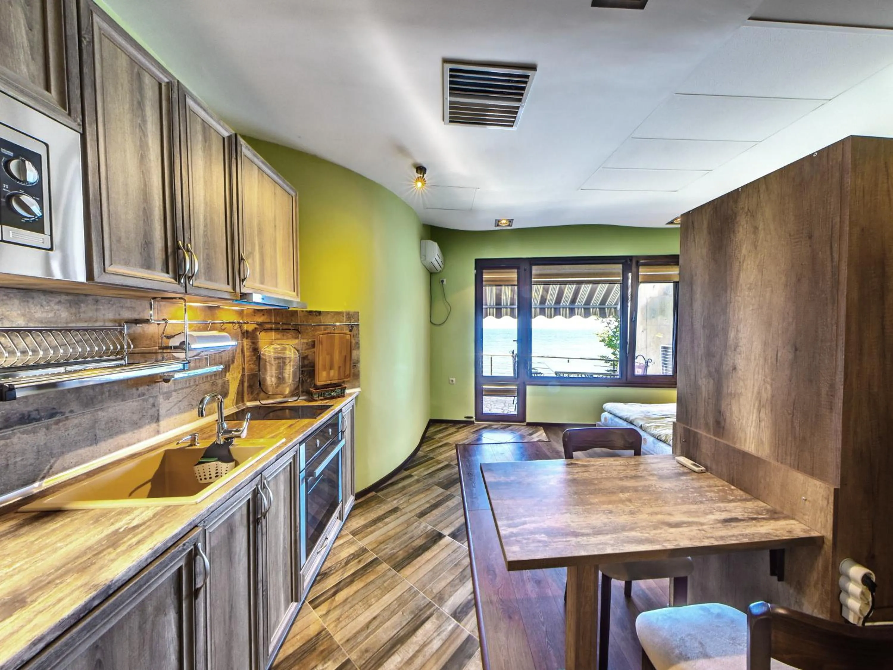 Kitchen or kitchenette in Hotel Continental