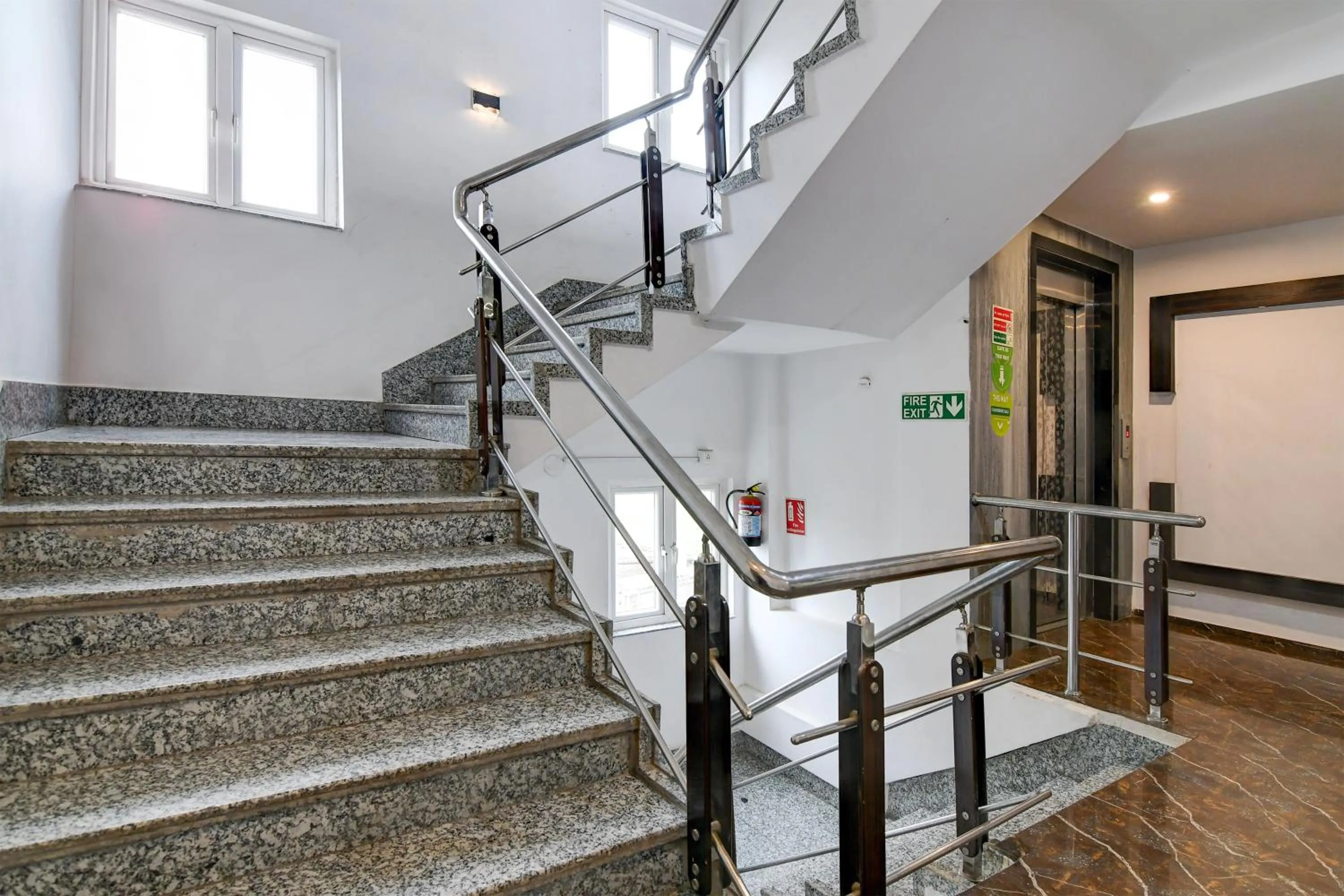 Lobby or reception in FabHotel Prime Eco Park - New Town