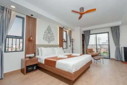Botum Domrey Hotel