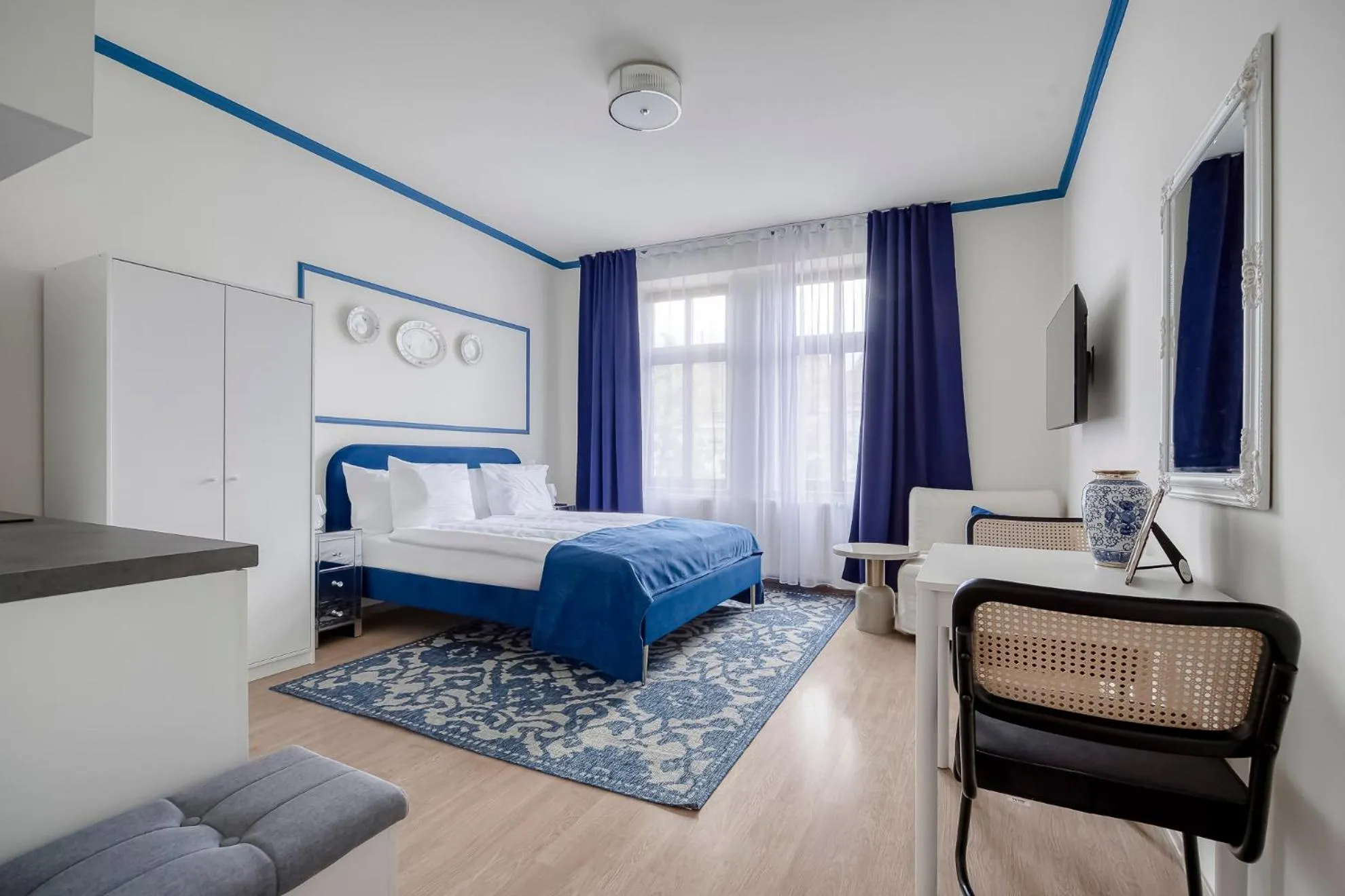 Photo of the whole room, Bed in Anmut by Revelton