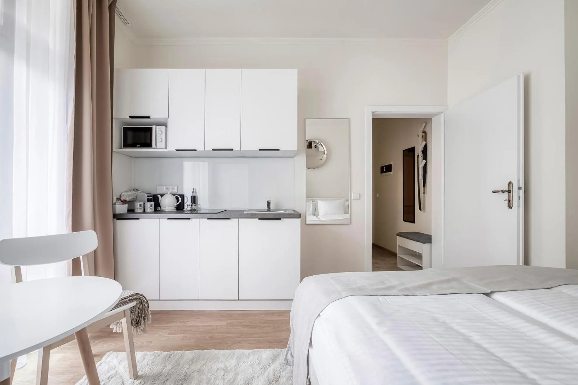 Kitchen or kitchenette, Bed in Anmut by Revelton