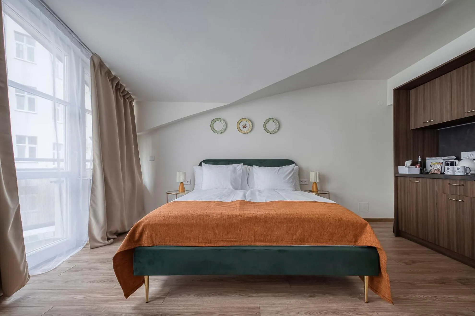 Bed in Anmut by Revelton