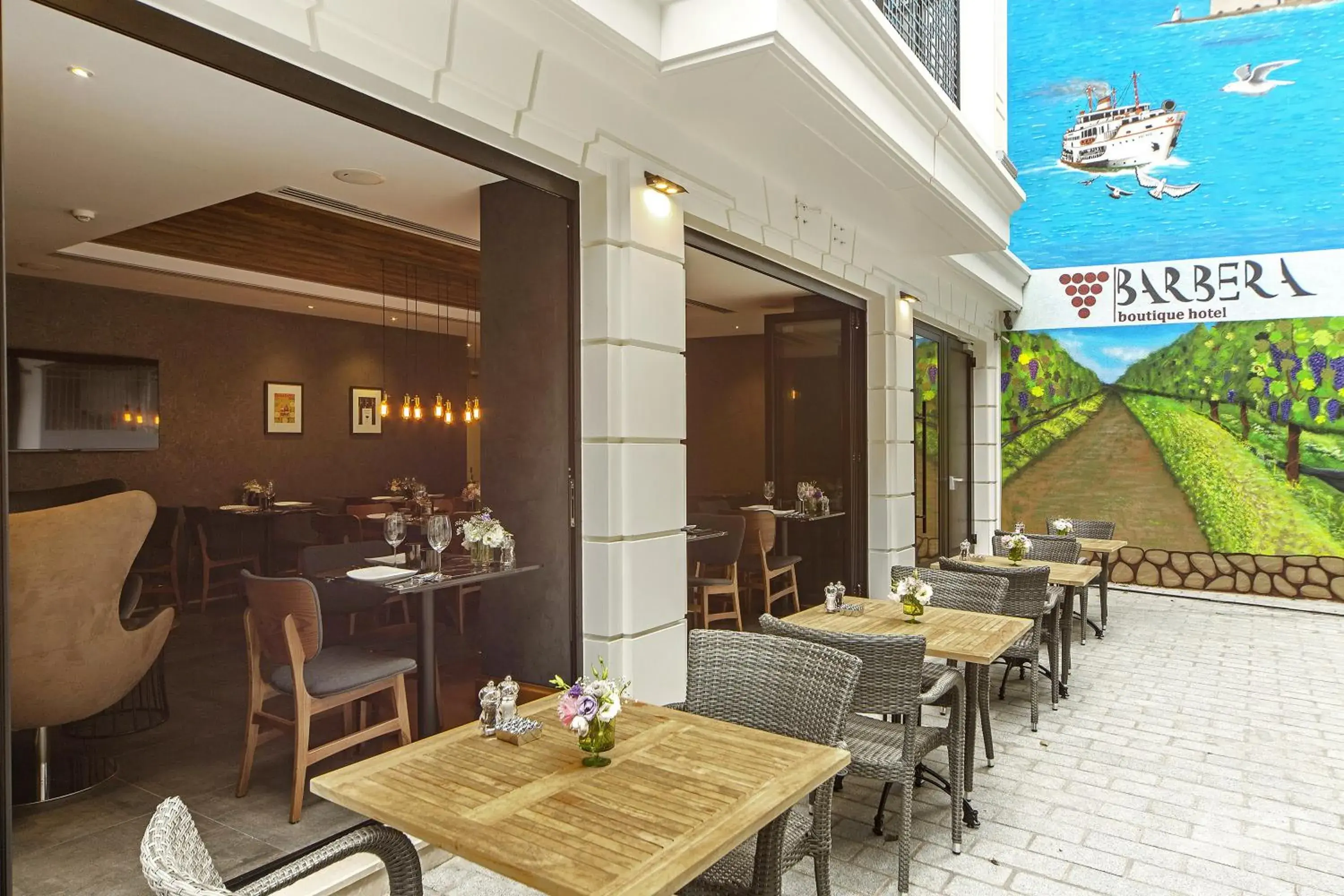 Restaurant/places to eat in Barbera Hotel Restaurant/places to eat in Barbera Hotel