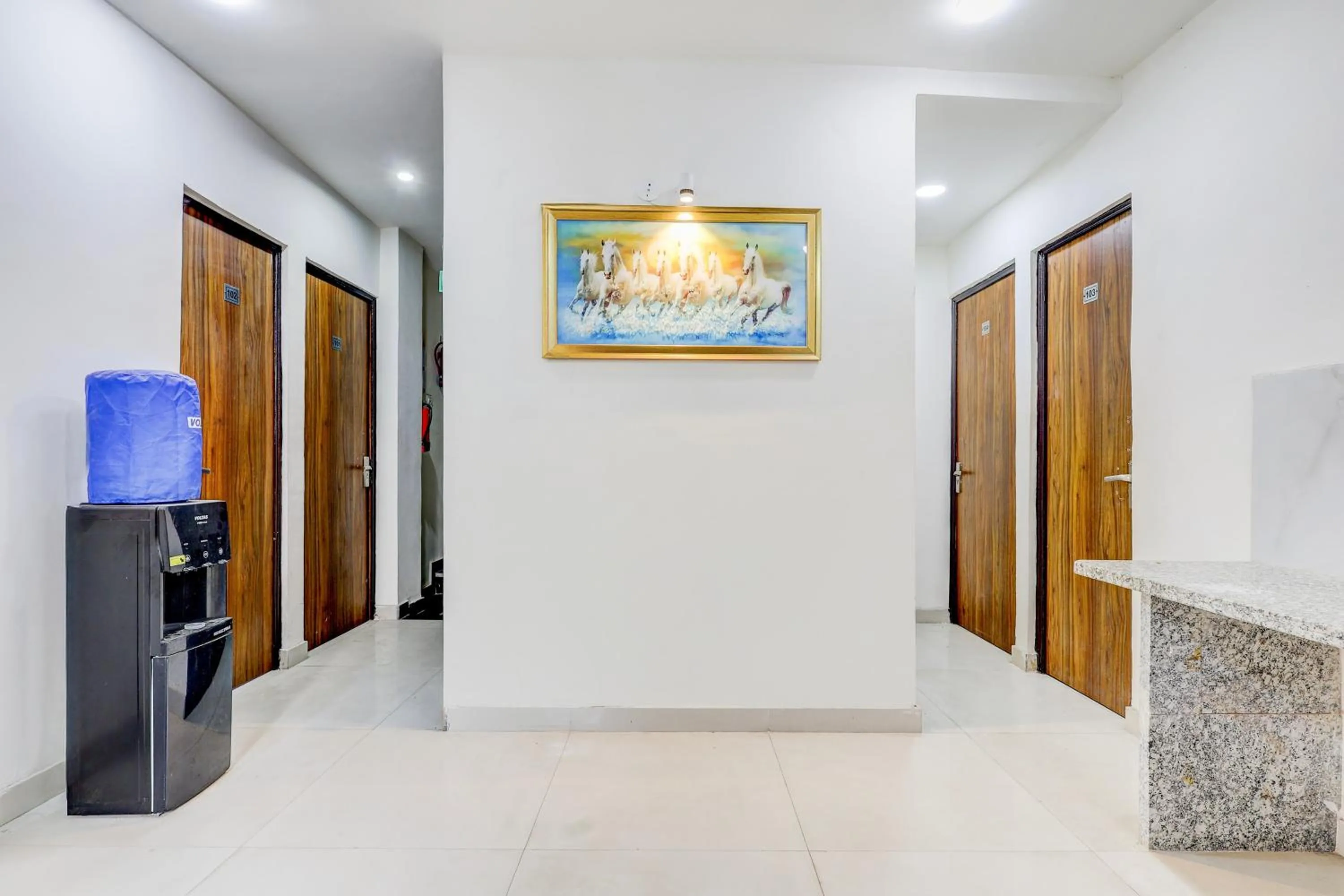 Lobby or reception in Super Hotel O Sector 25 Near Iskcon Temple Formerly Hotel Amazing House