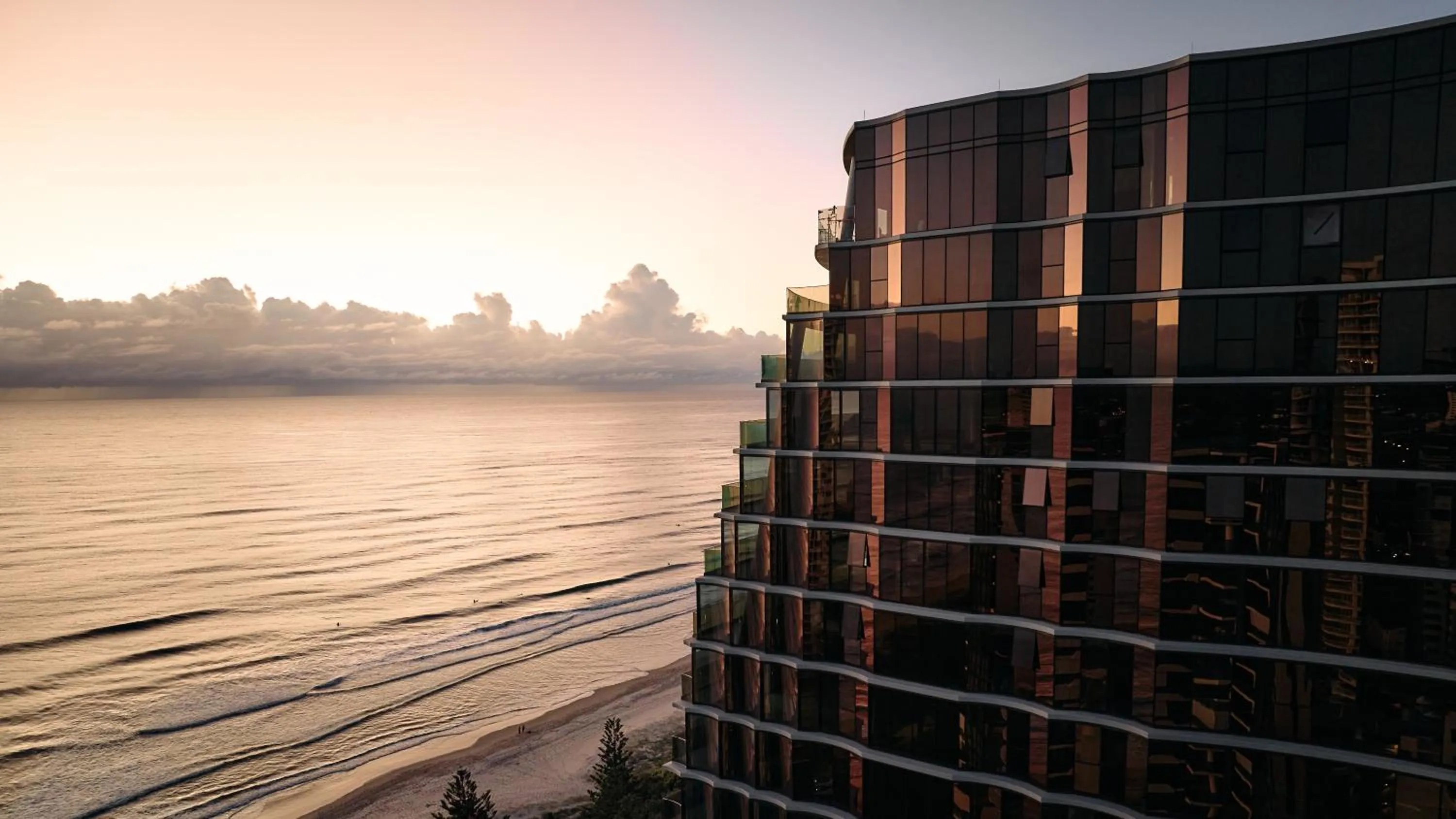 Property building in Mondrian Gold Coast