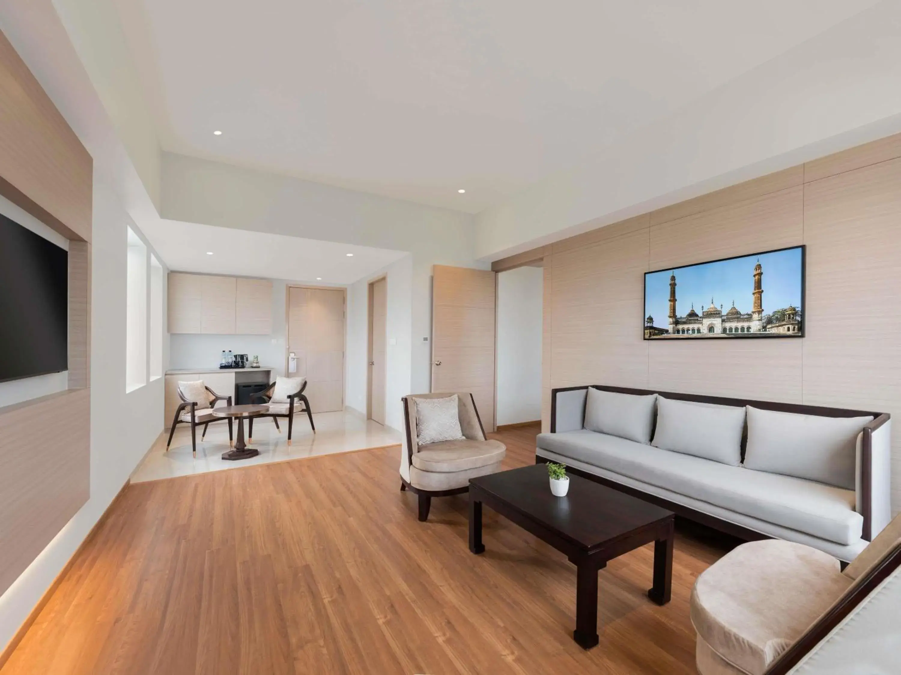 Property building in Mercure Lucknow Gomti Nagar Property building in Mercure Lucknow Gomti Nagar