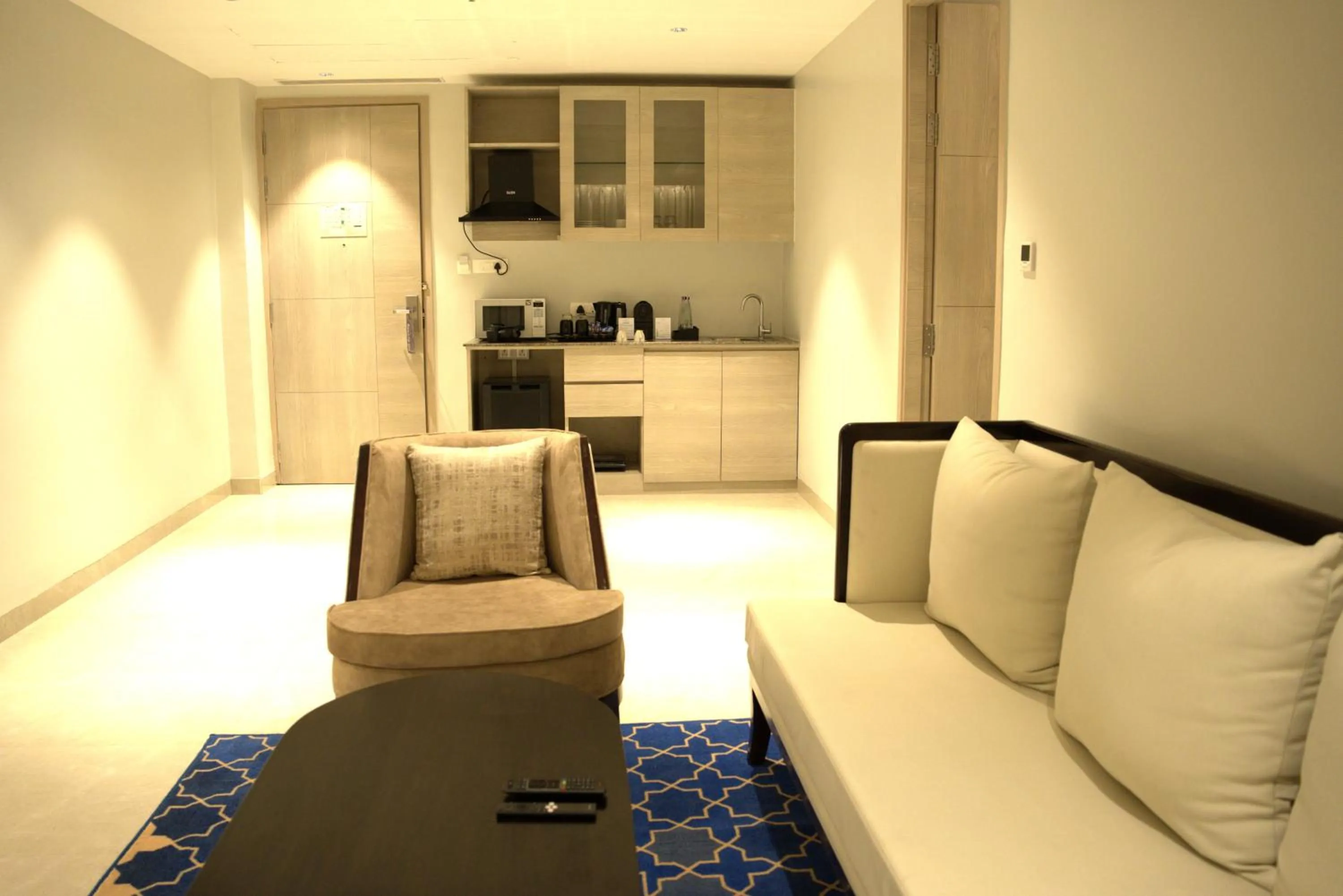 Kitchen or kitchenette in Mercure Lucknow Gomti Nagar