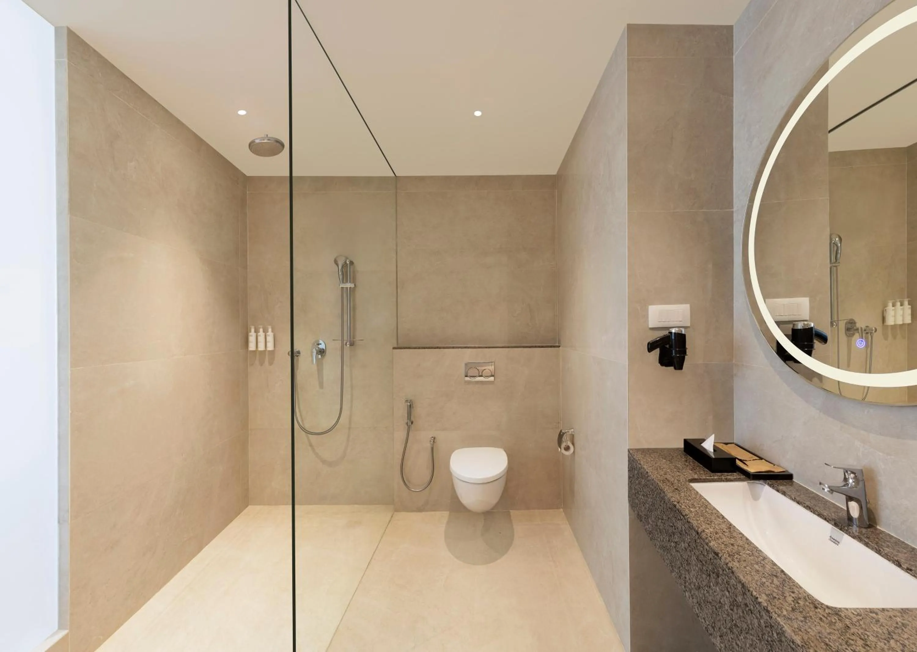 Shower in Mercure Lucknow Gomti Nagar