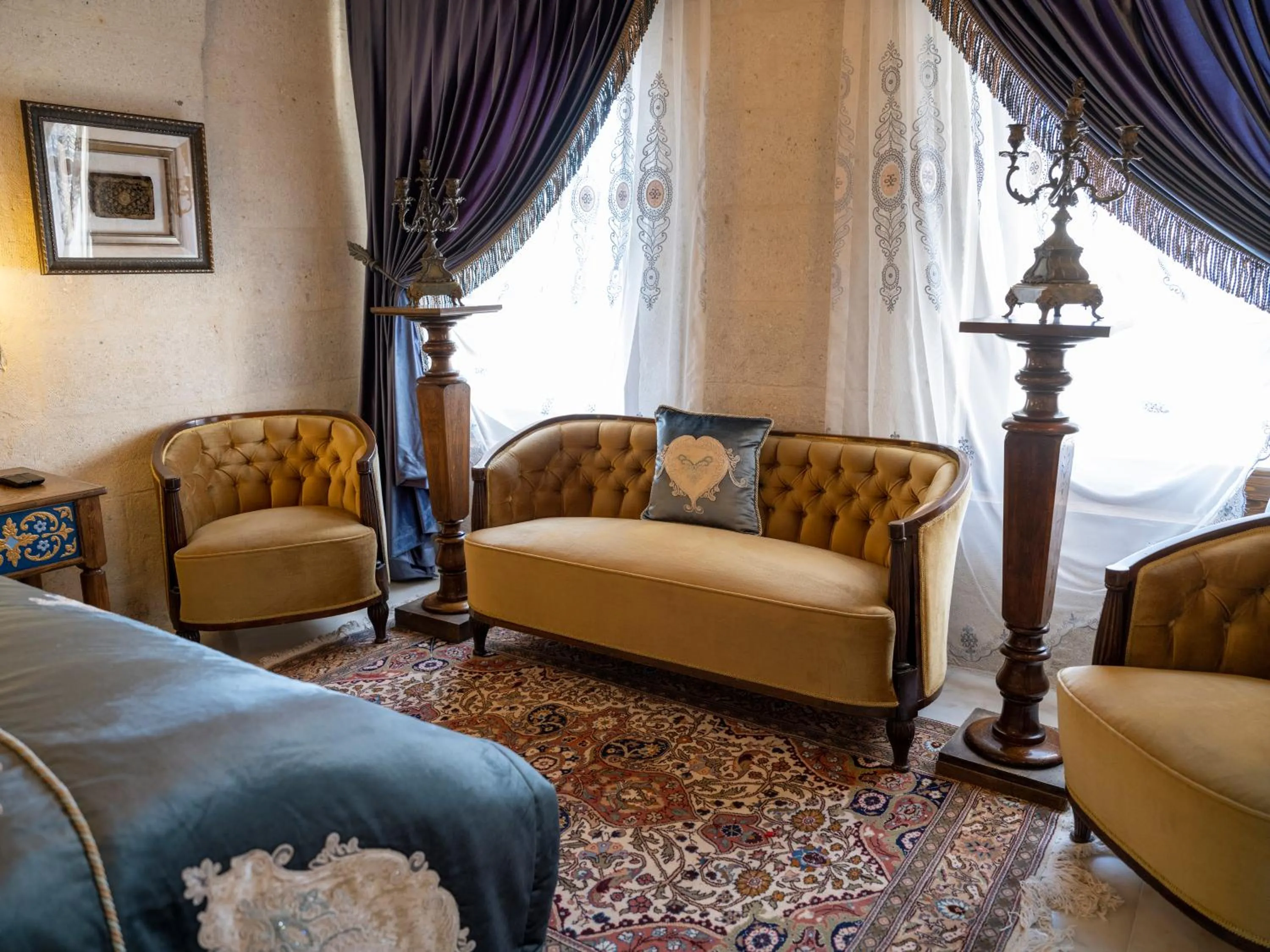 Seating area in Elika Cave Suites & Spa