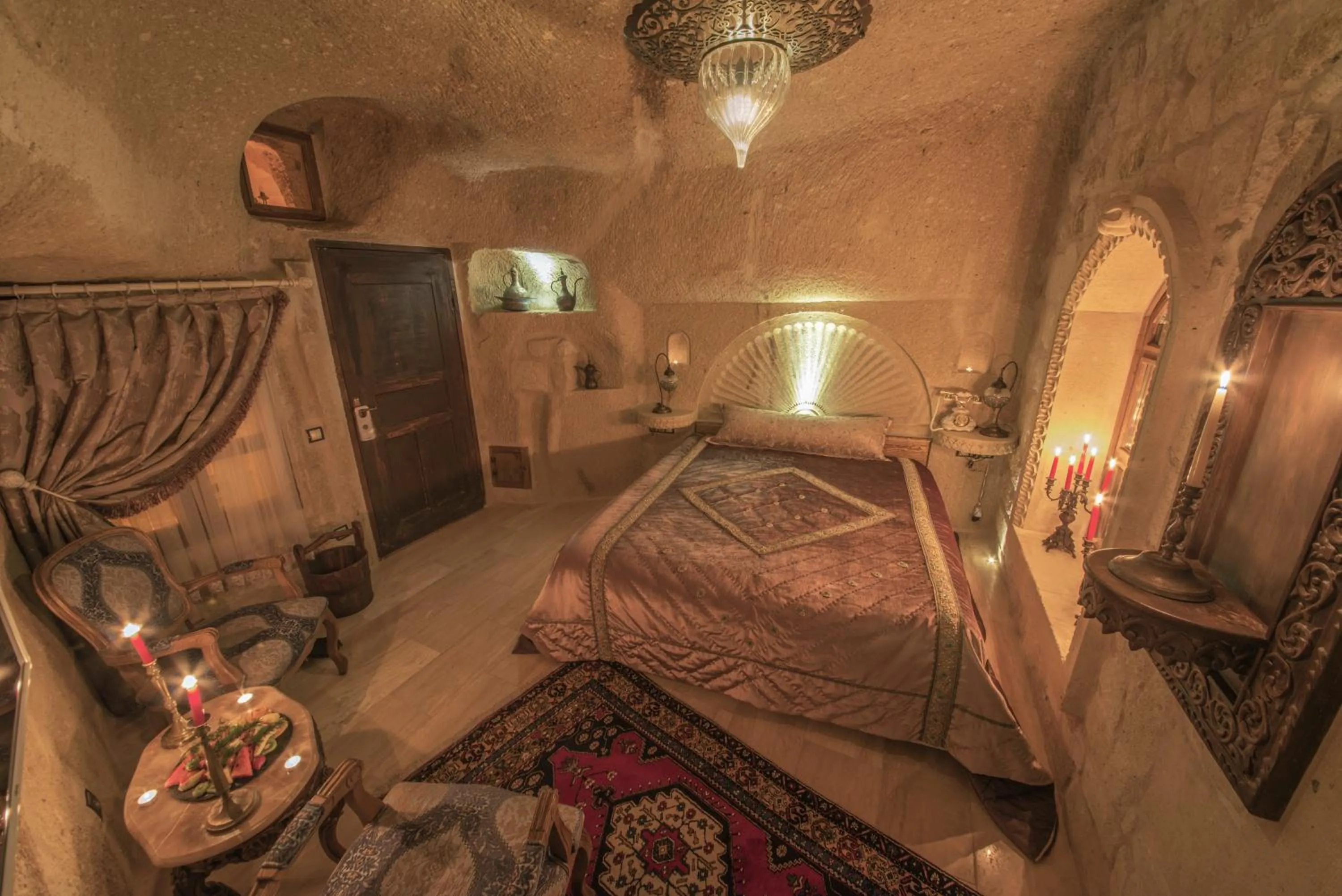 Photo of the whole room in Elika Cave Suites & Spa