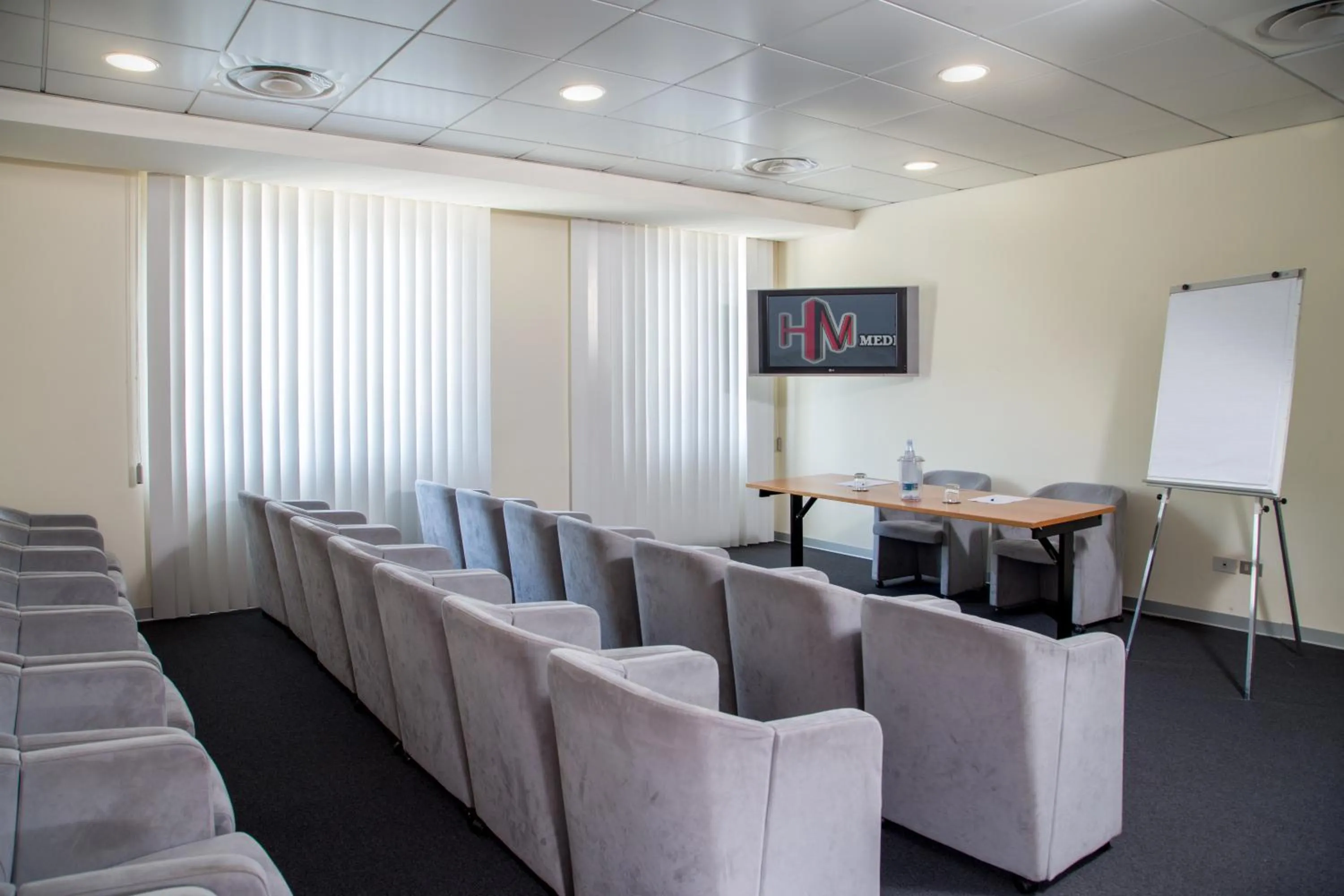 Business facilities in Hotel Mediterraneo